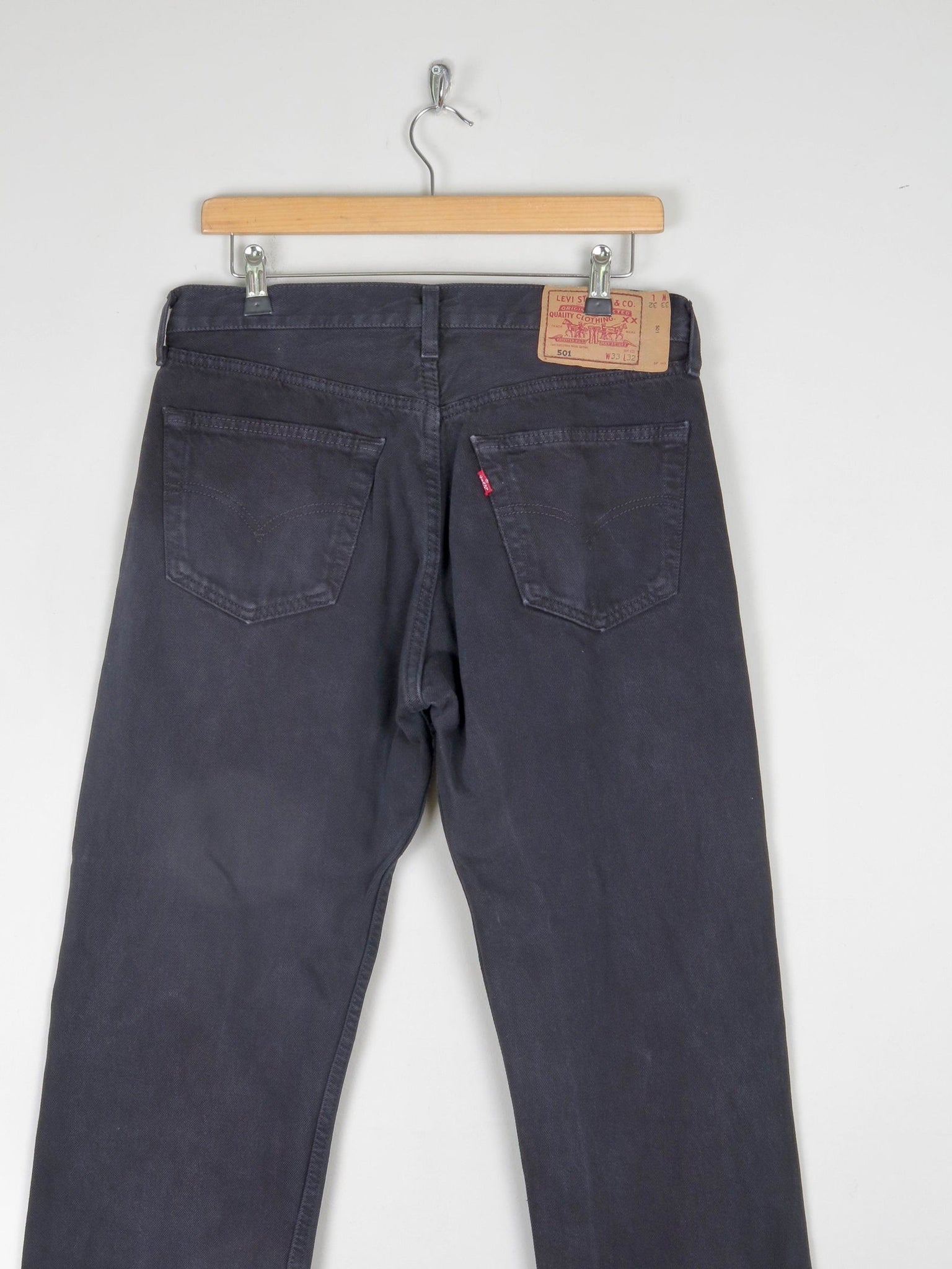 Vintage Black Levi's 501's 32/32 - The Harlequin