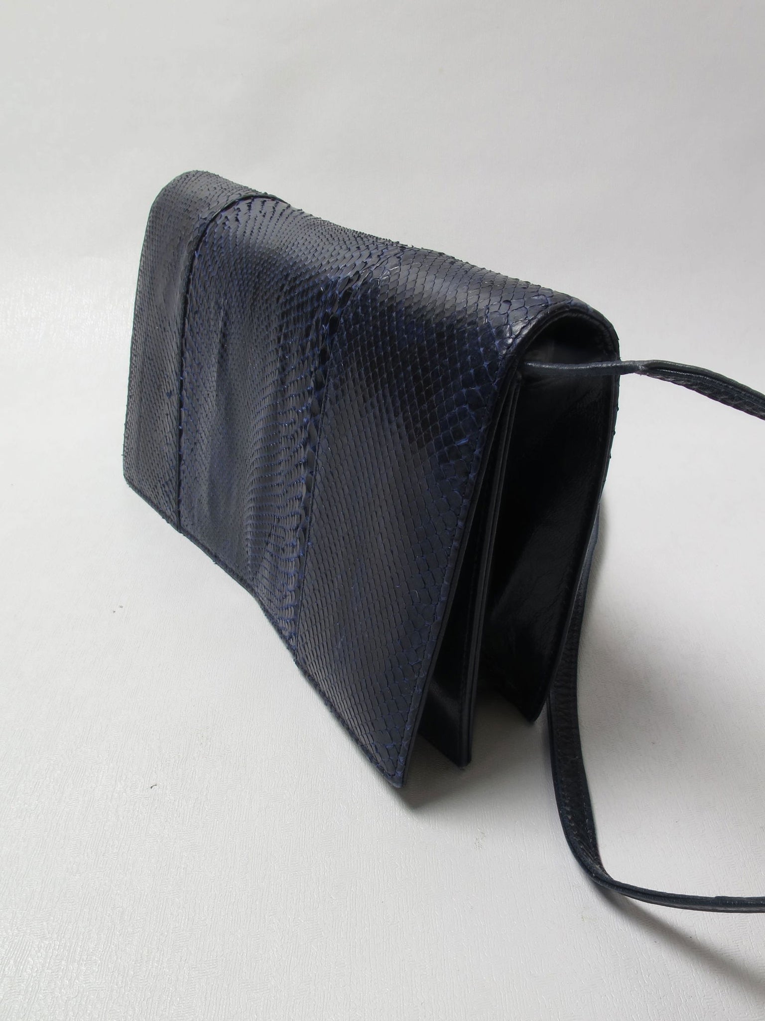 Vintage Blue/Navy Snakeskin Bag - The Harlequin