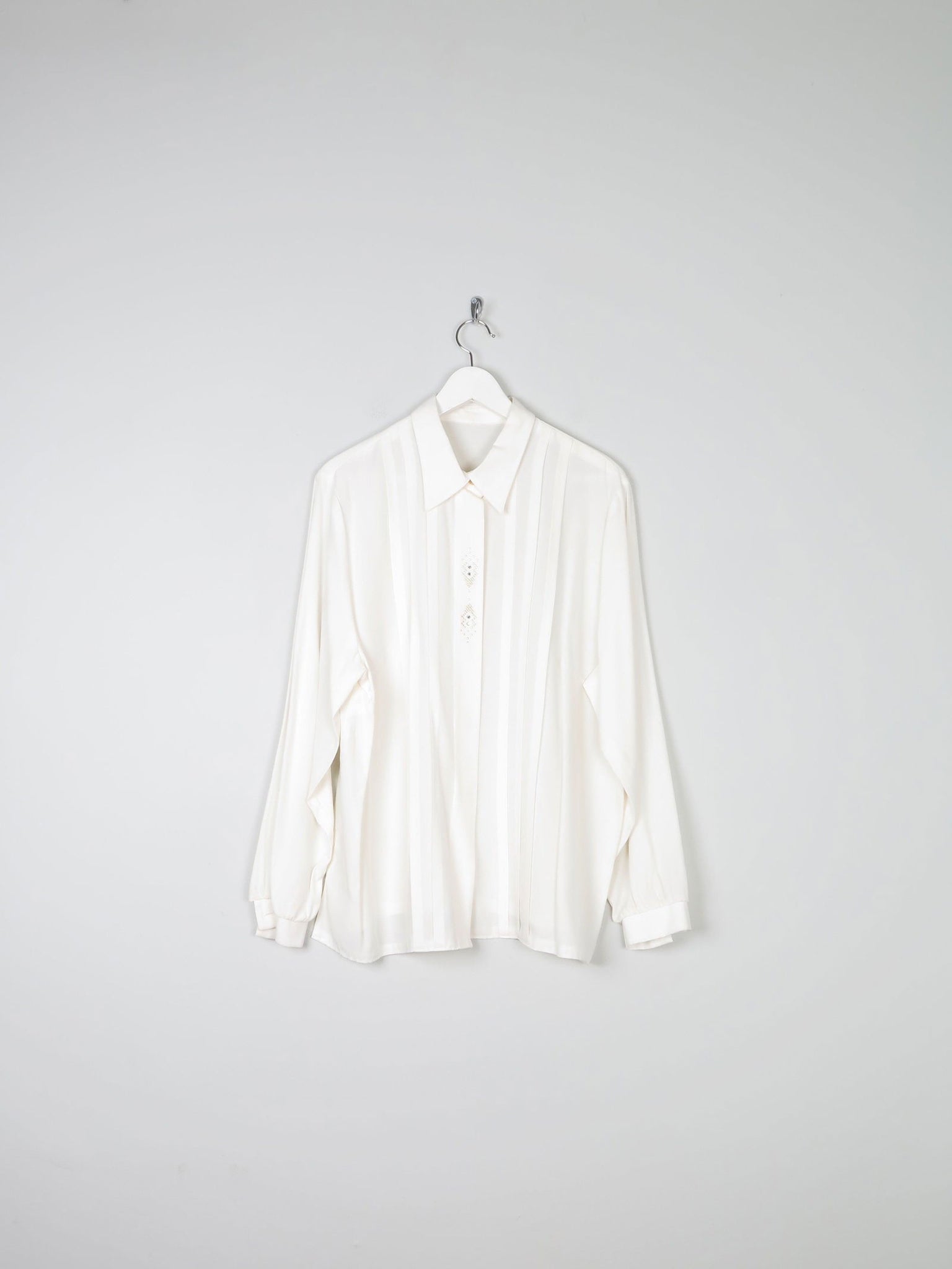 Vintage Cream Blouse With Collar & Rhinestone Detail L/XL - The Harlequin