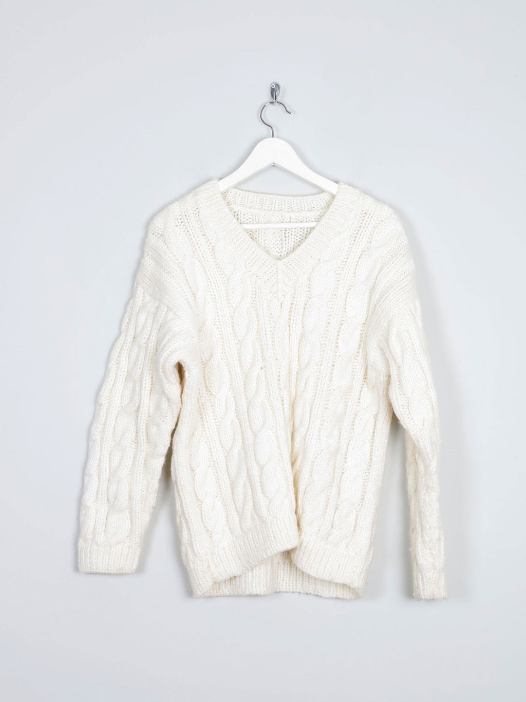 Vintage Cream Unisex Hand-knit V-neck Jumper With Cable Knit S/M - The Harlequin