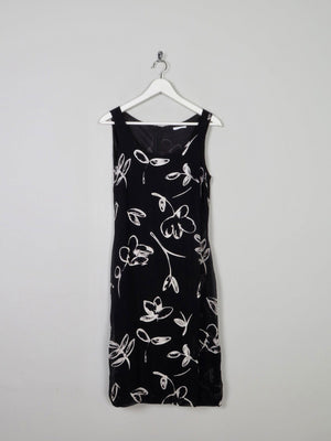 Vintage Fitted Black Dress With Cream Flowers 10/12 - The Harlequin
