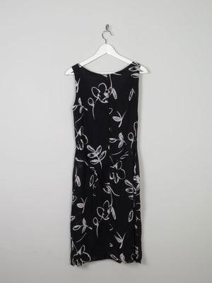 Vintage Fitted Black Dress With Cream Flowers 10/12 - The Harlequin