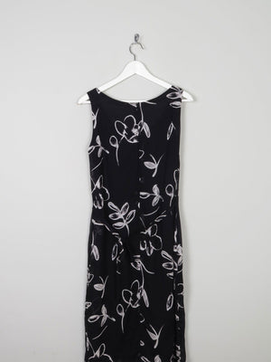 Vintage Fitted Black Dress With Cream Flowers 10/12 - The Harlequin