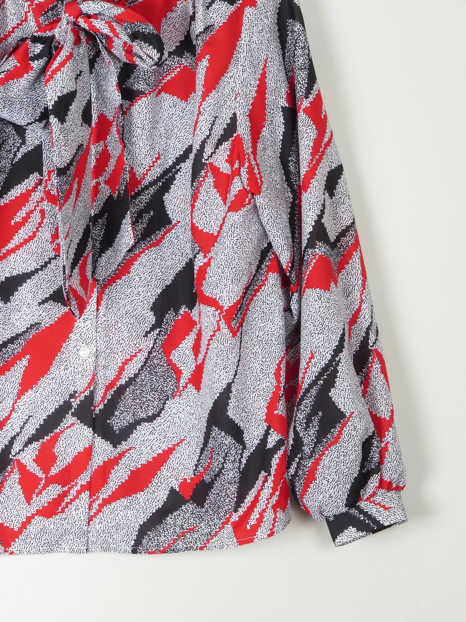 Vintage Graphic Print Tie Neck Blouse M - The Harlequin