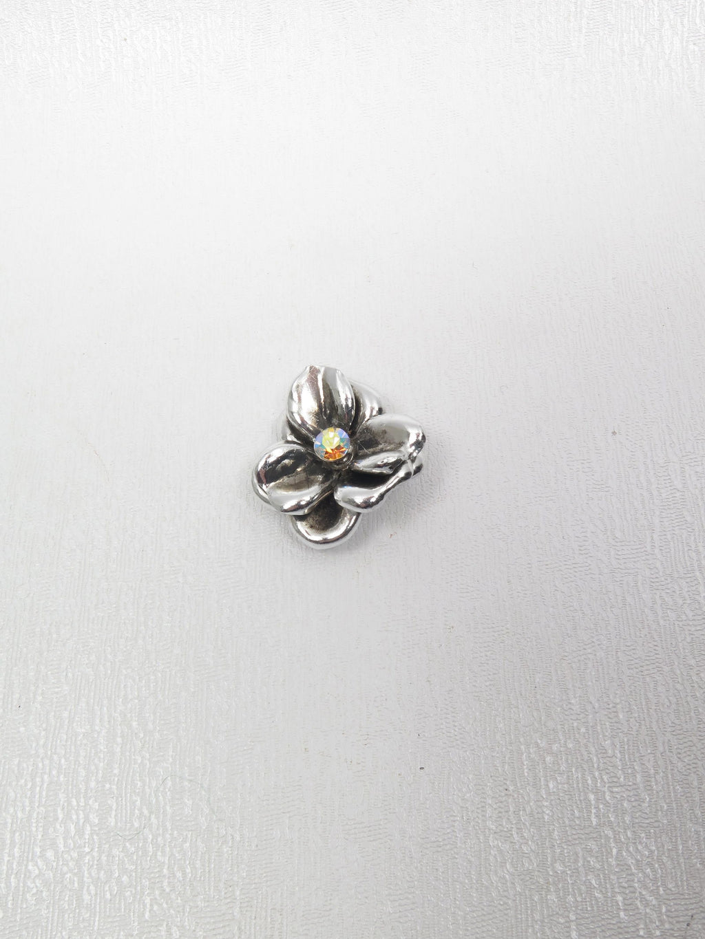 Vintage Small Silver Metal Floral Brooch - The Harlequin