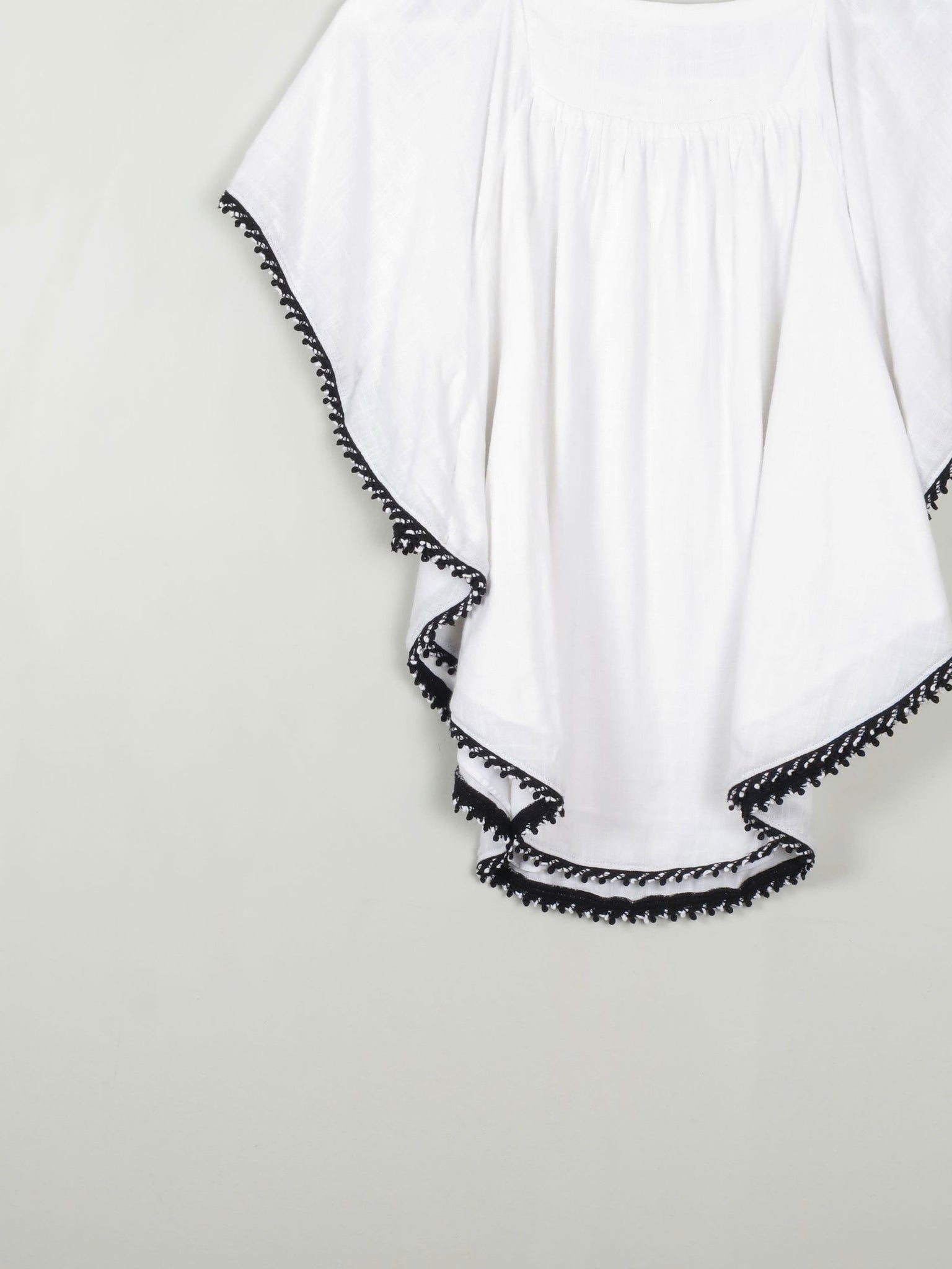 Vintage Style Embroidered  Folk Top S - The Harlequin