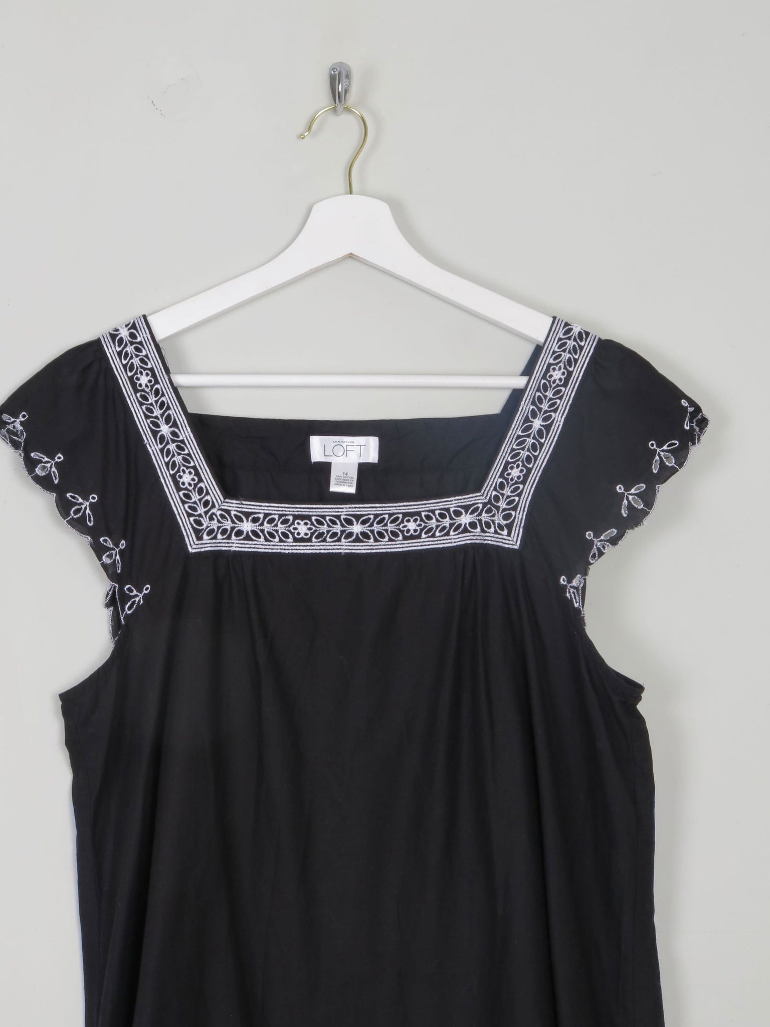 Women's Black Camisole Blouse By Ann Taylor L - The Harlequin
