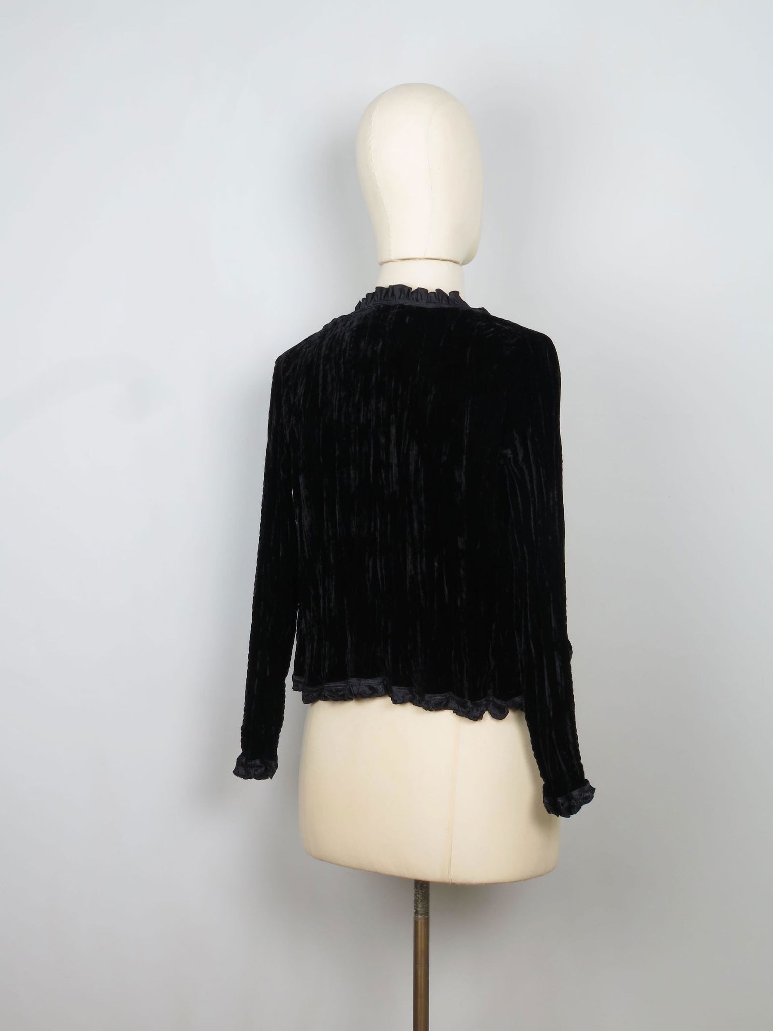 Women's Black Crushed Velvet Cropped Jacket S - The Harlequin