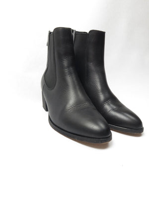 Women’s Black Leather Clarks Chelsea Boots 4/37 - The Harlequin