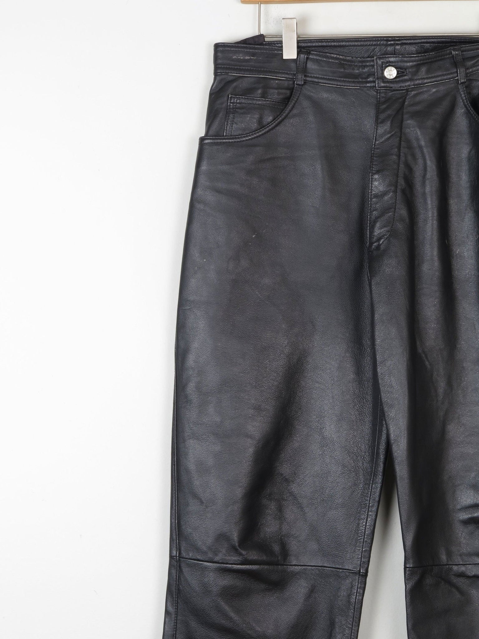 Women’s Black Leather Cropped Trousers 32" - The Harlequin