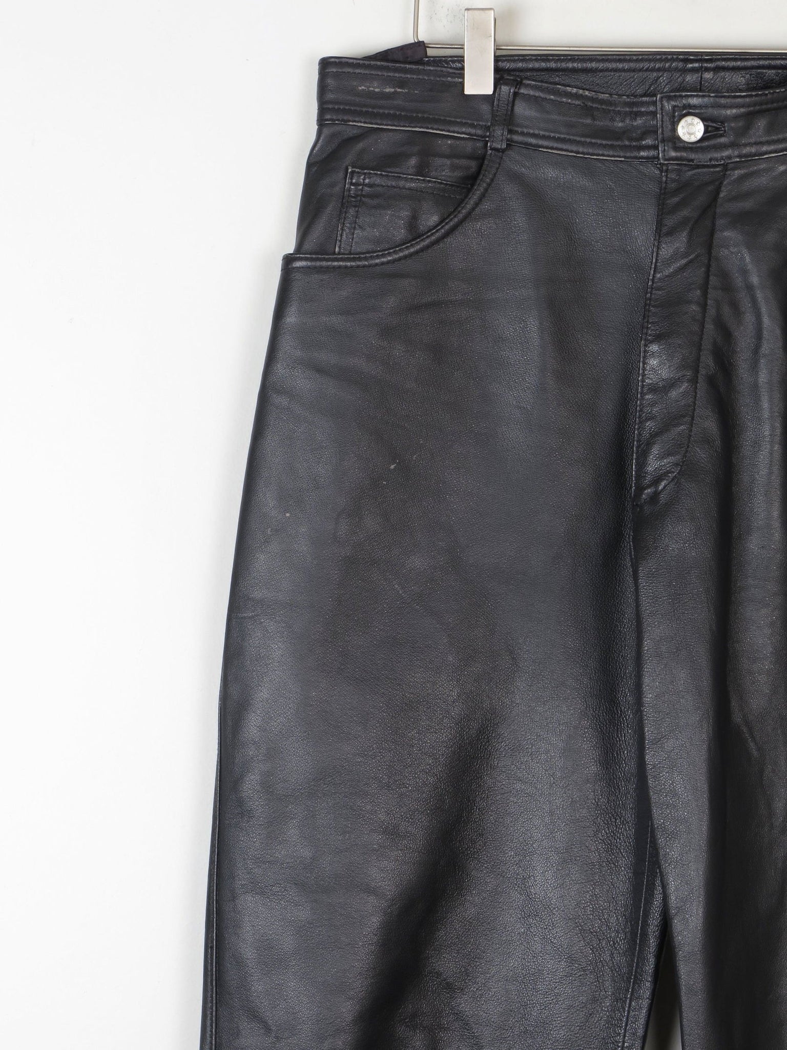 Women’s Black Leather Cropped Trousers 32" - The Harlequin