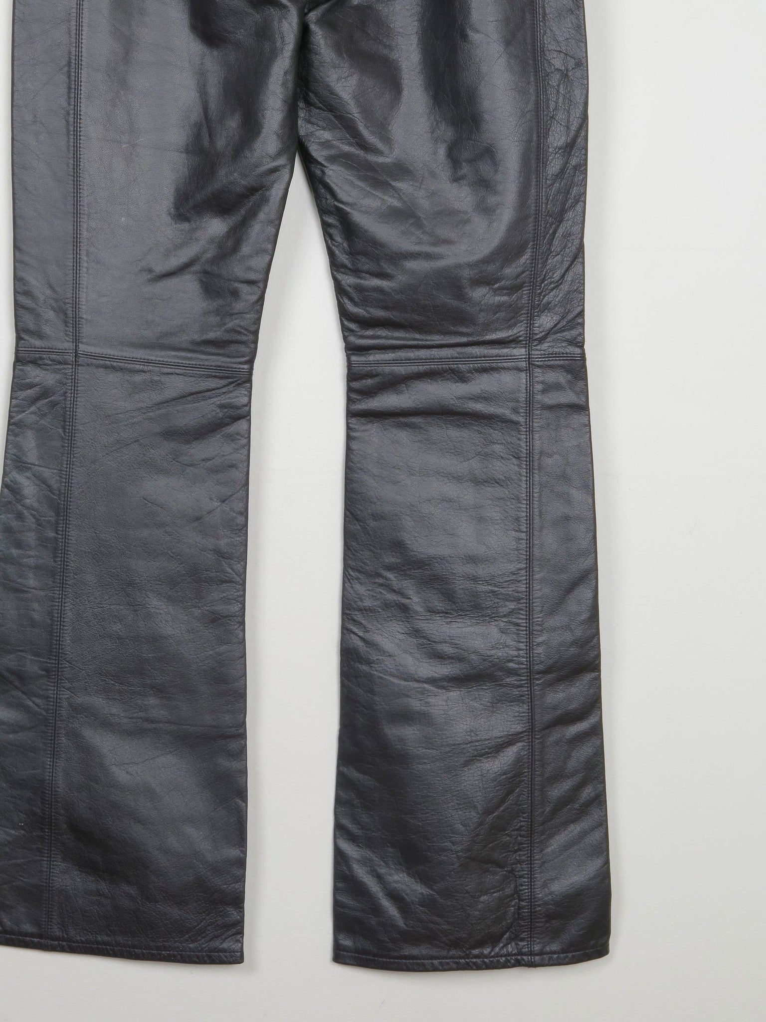 Women's Black Leather Levi’s Trousers 28"/32L - The Harlequin