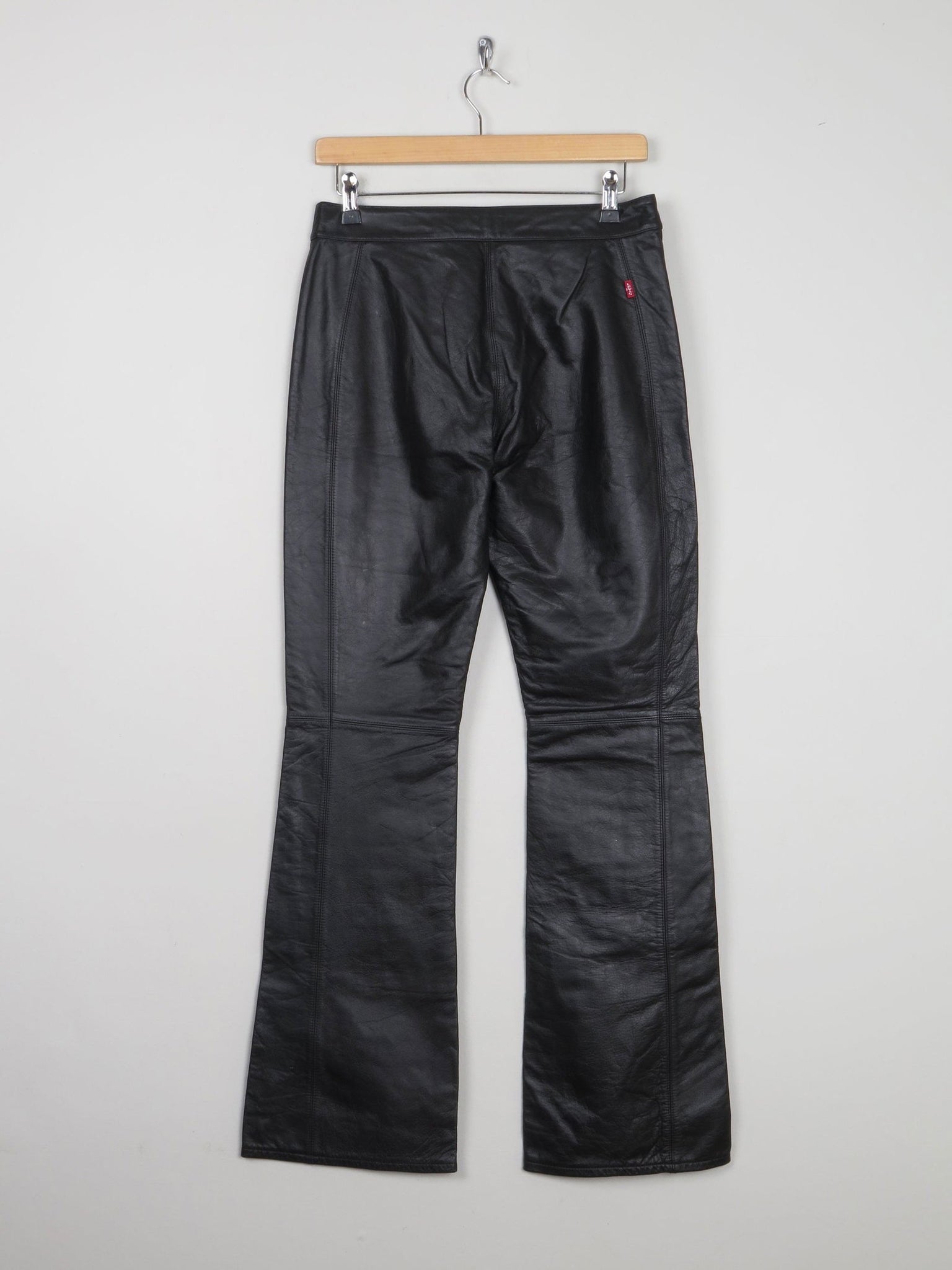 Women's Black Leather Levi’s Trousers 28"/32L - The Harlequin