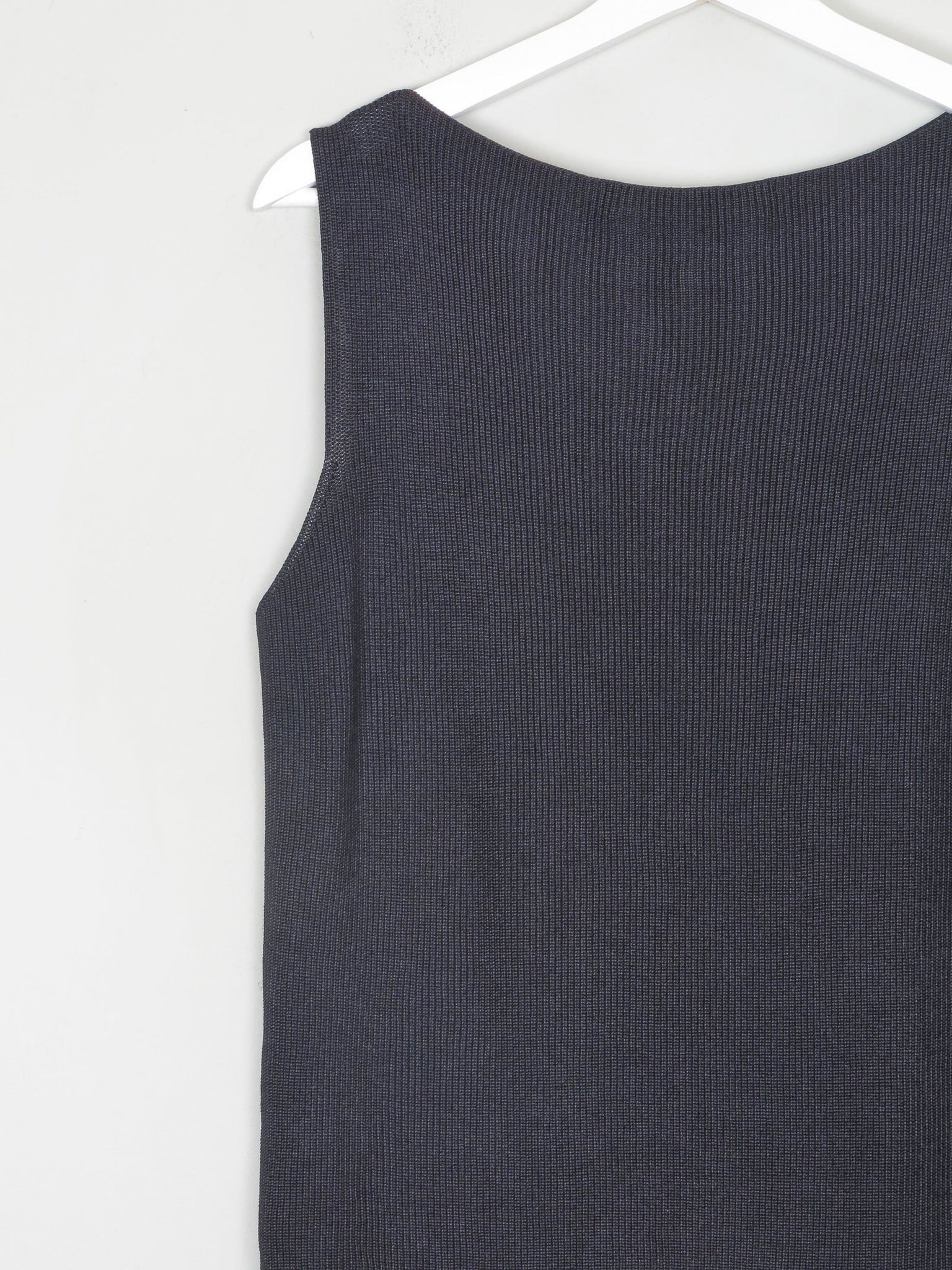 Women's Black Silk Boat Neck 90s Ellen Tracy Top S - The Harlequin