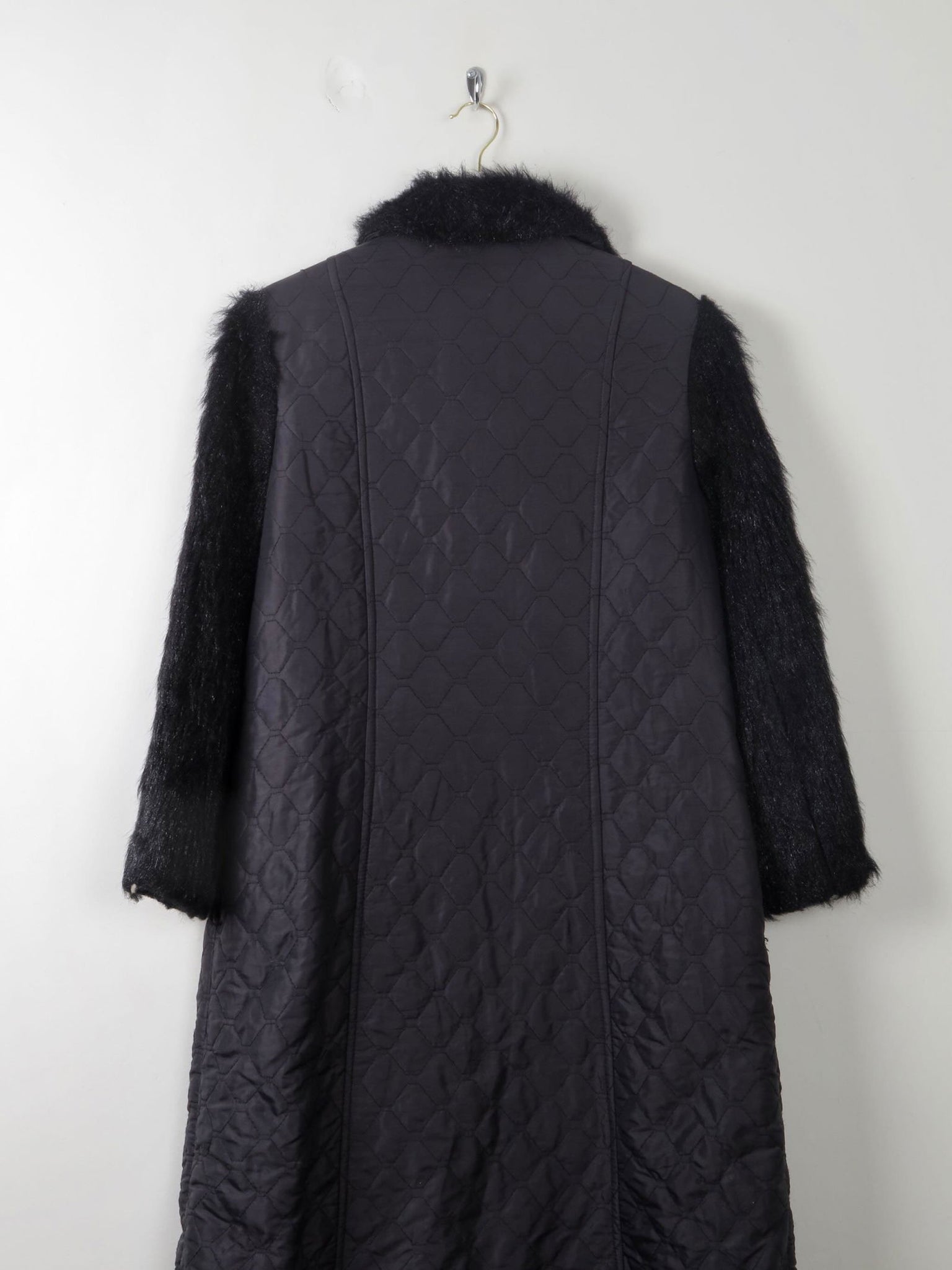 Women's Black Vintage Quilted Coat M - The Harlequin