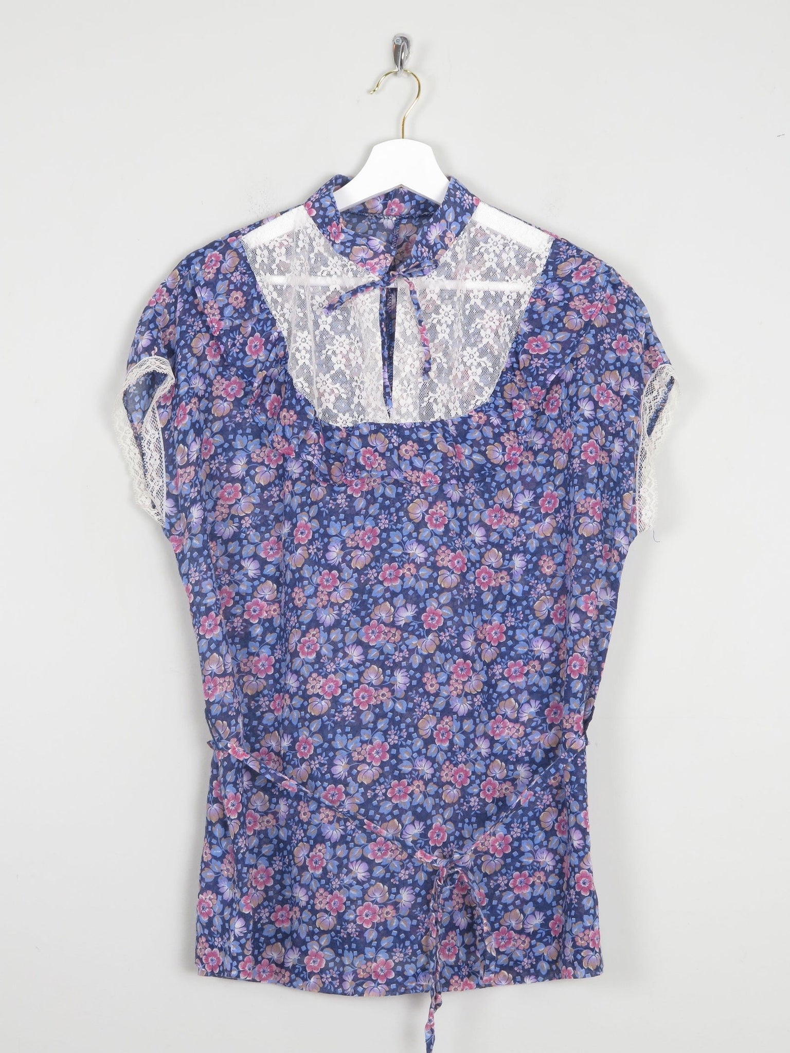 Women’s Blue Floral Printed Vintage Prairie Short Sleeved Blouse 10/12 - The Harlequin