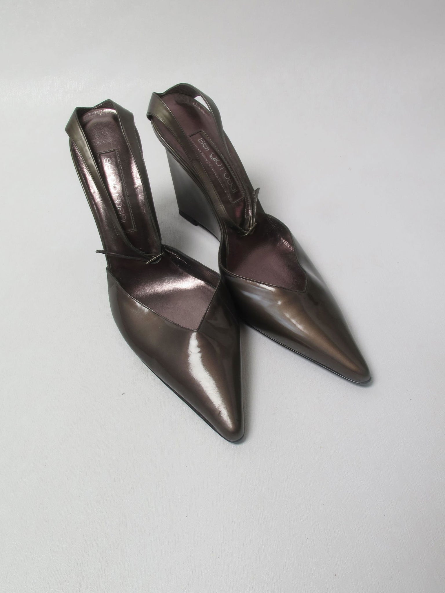 Women's Sergio Rossi Metallic Grey Heels 5/38 - The Harlequin