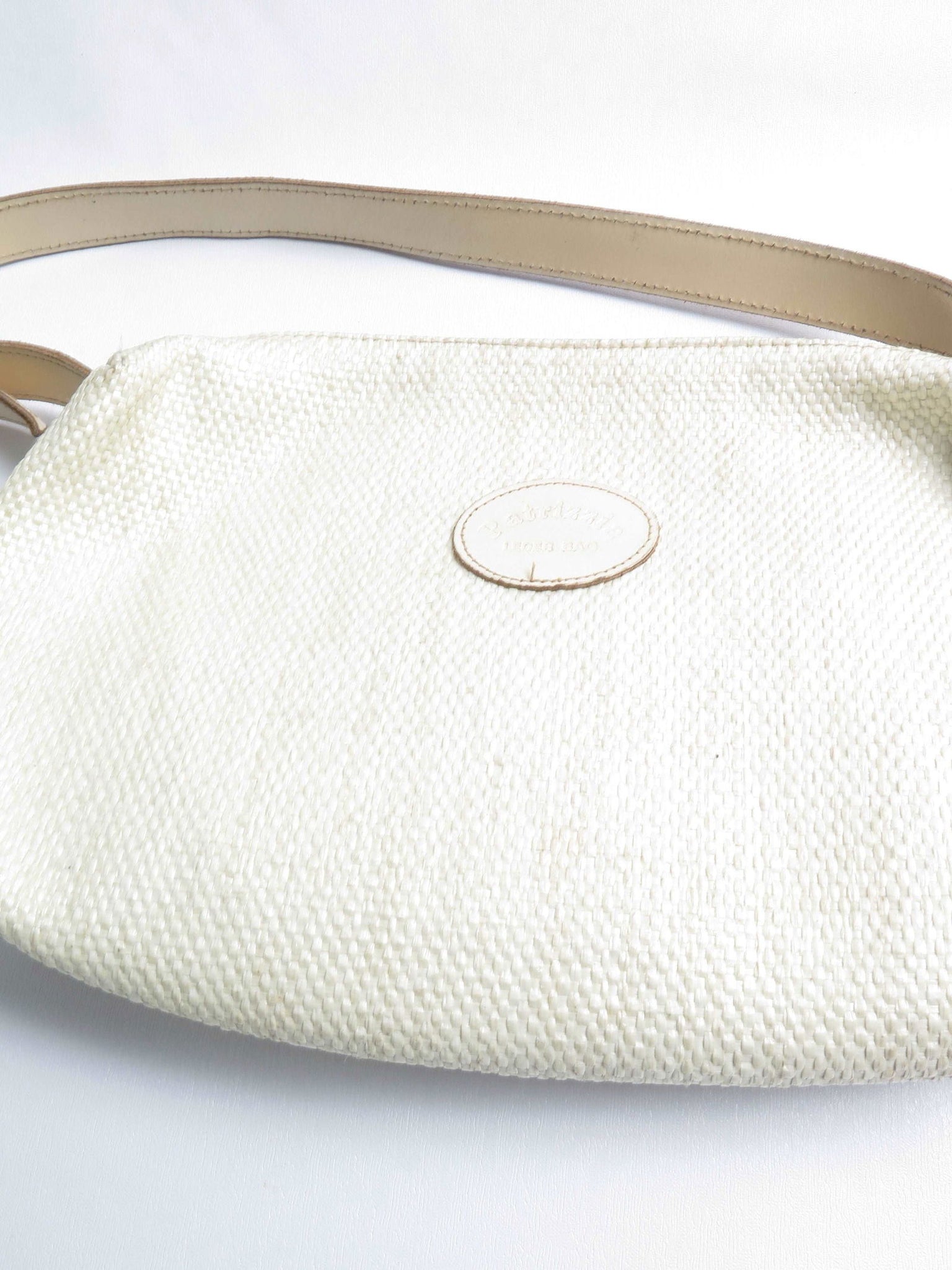 Women's Vintage 1990s Cream Straw Shoulder Bag - The Harlequin