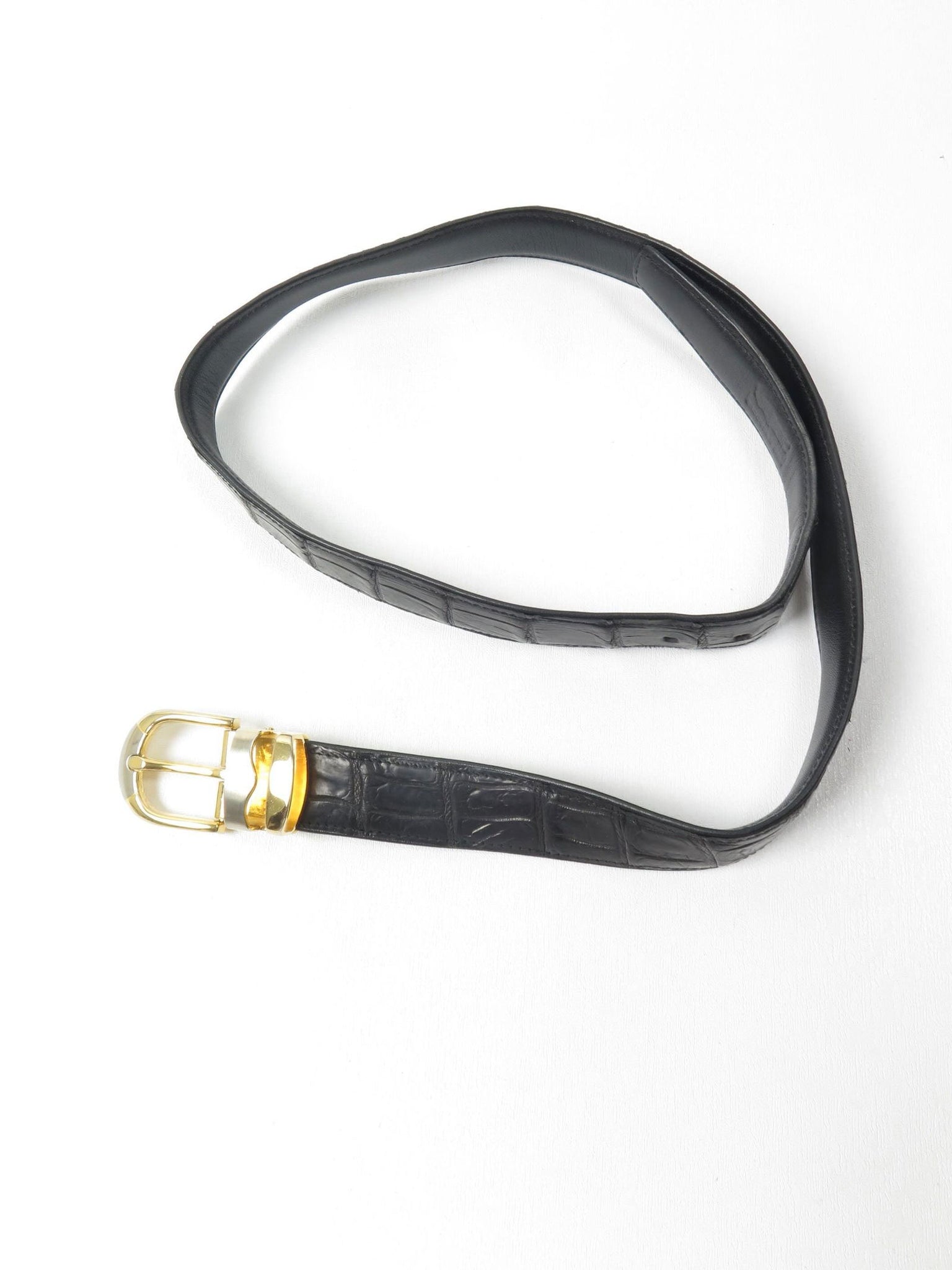 Women's Vintage Black Leather Belt With Texture S - The Harlequin