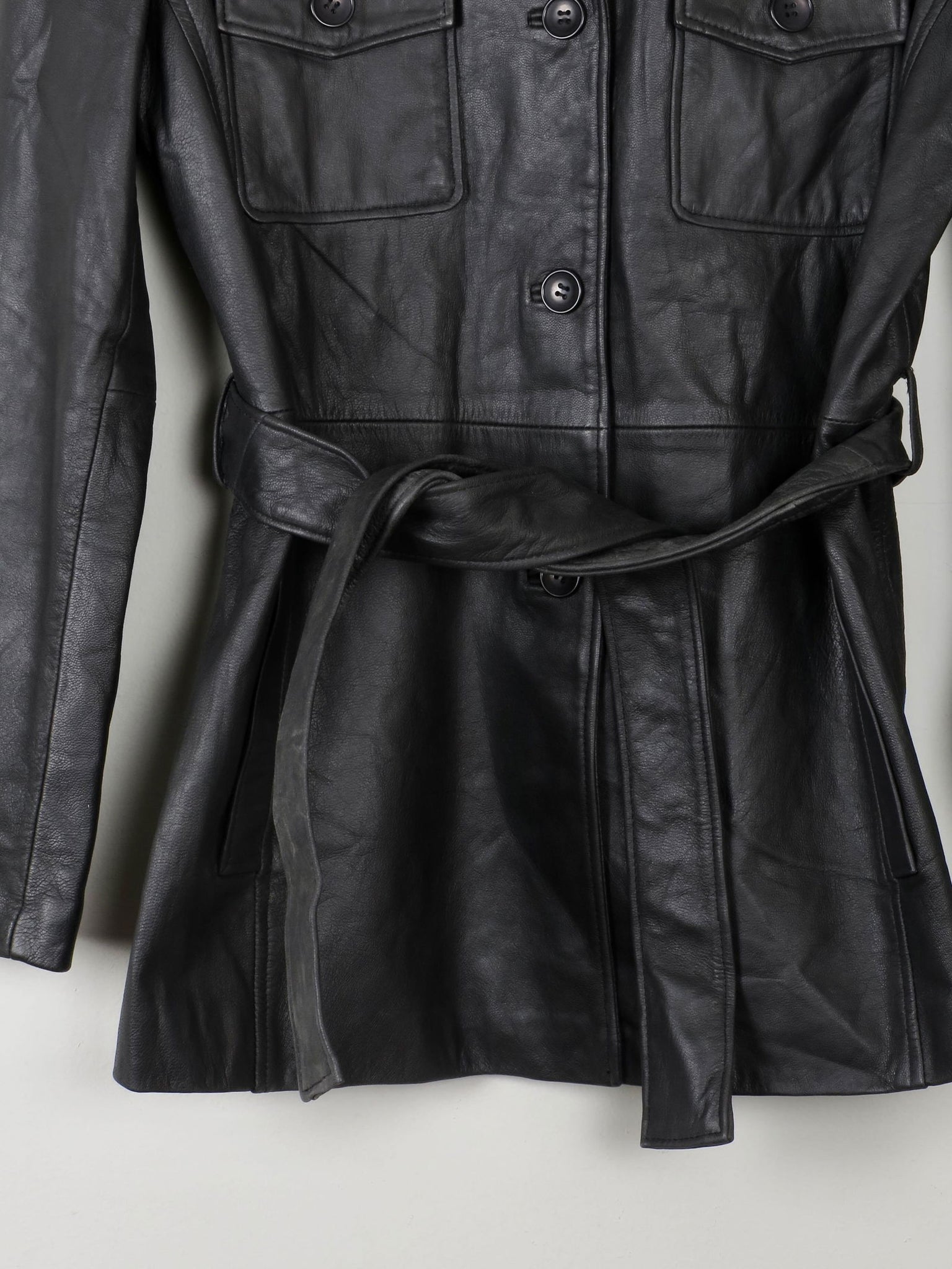 Women's Vintage Black Leather Fitted jacket With Belt M - The Harlequin