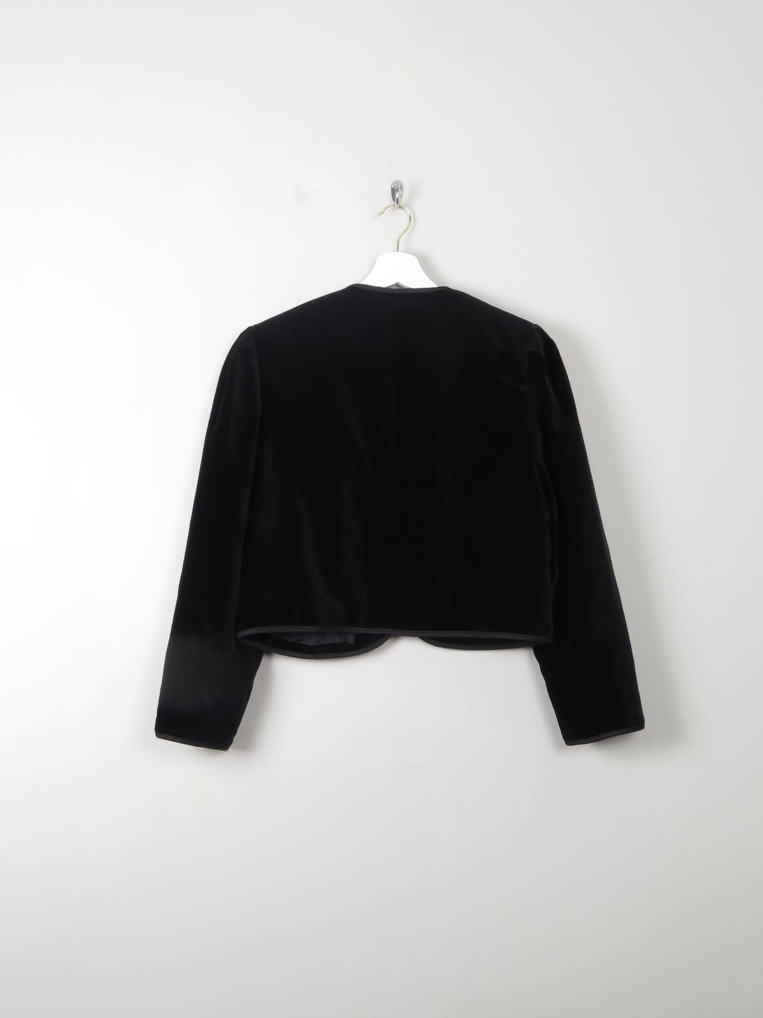 Women's Vintage Black Velvet Cropped Jacket M - The Harlequin