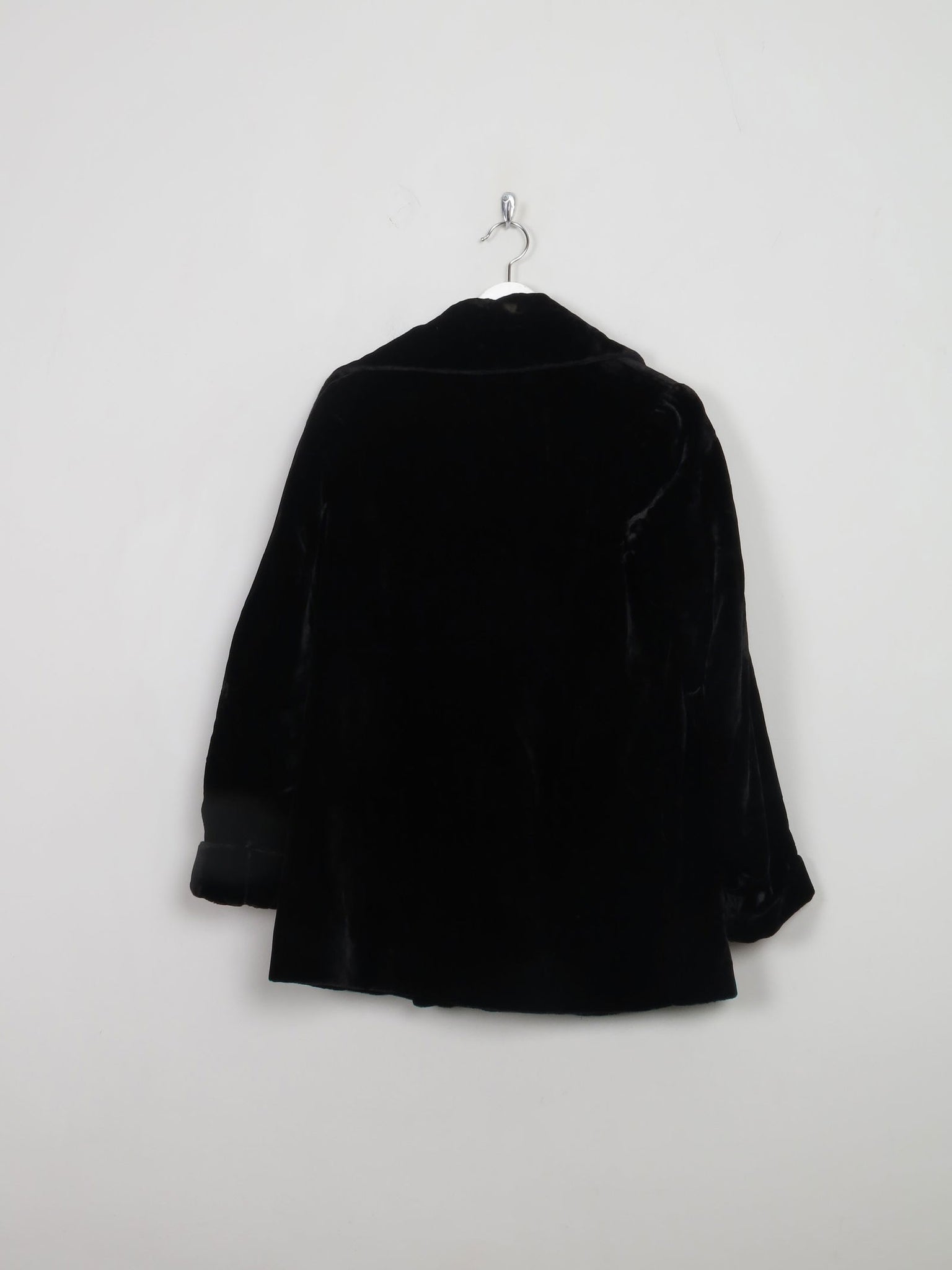 Women's Vintage Black Velvet Furry Jacket - The Harlequin