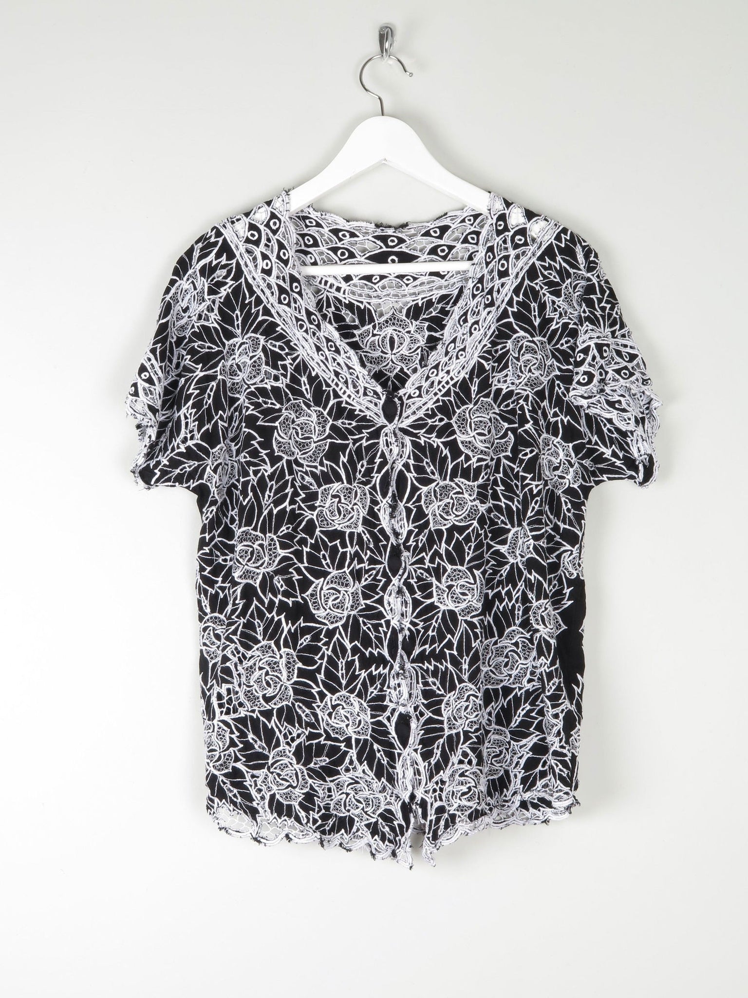 Women's Vintage Black & White Lace Blouse M - The Harlequin