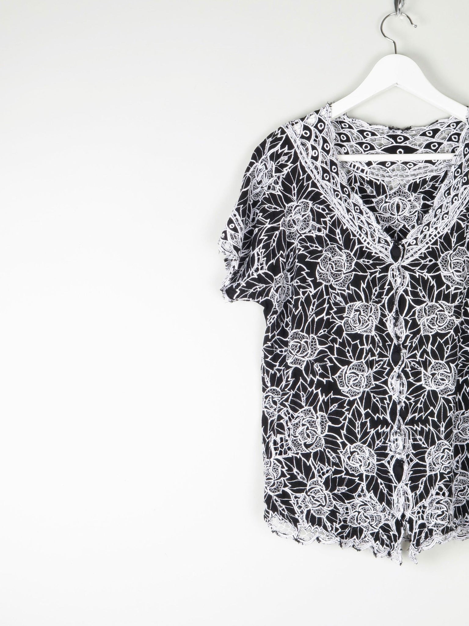 Women's Vintage Black & White Lace Blouse M - The Harlequin