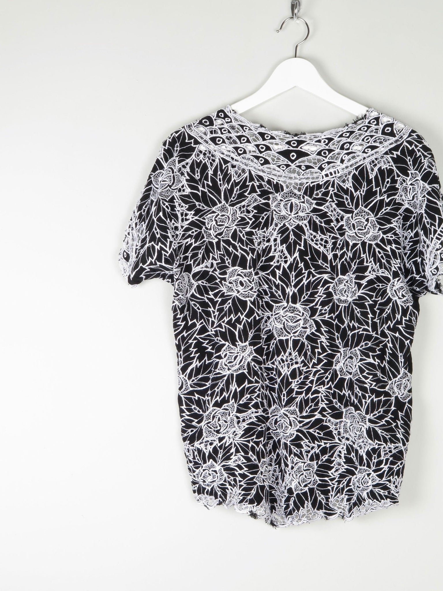 Women's Vintage Black & White Lace Blouse M - The Harlequin