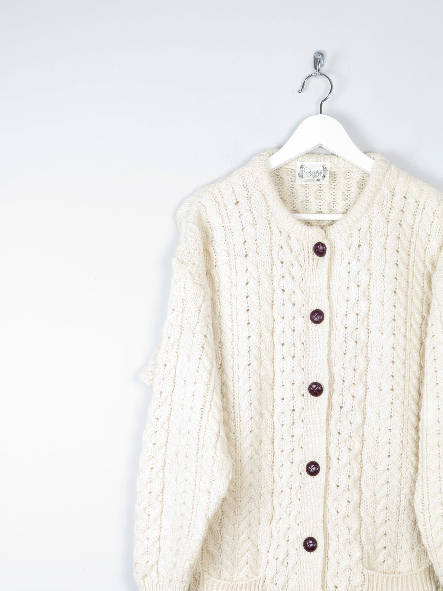 Women's Vintage Cream Aran Cardigan From Carraig Donn M - The Harlequin