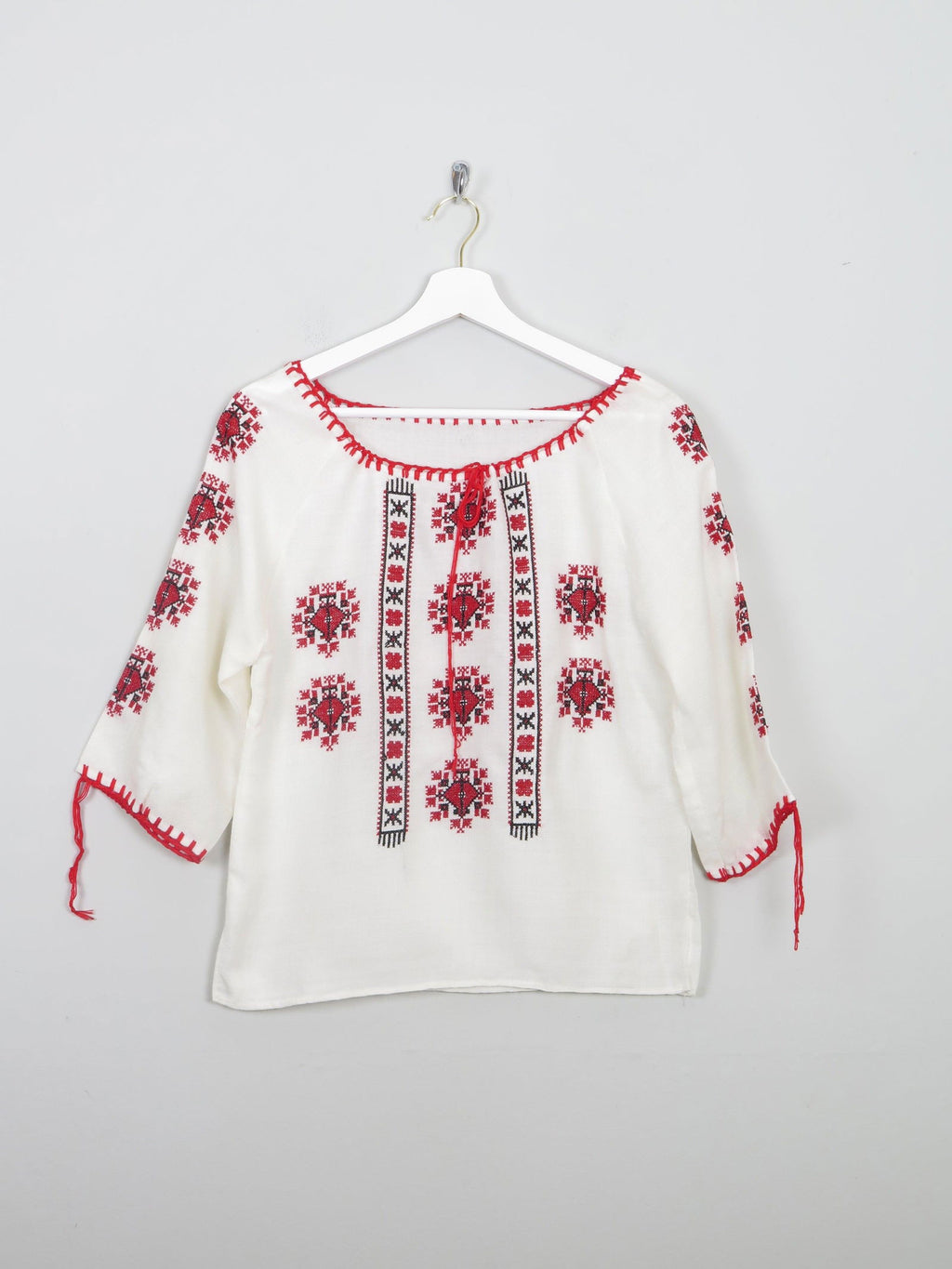 Women’s Vintage Cream Embroidered Peasant Blouse XS - The Harlequin