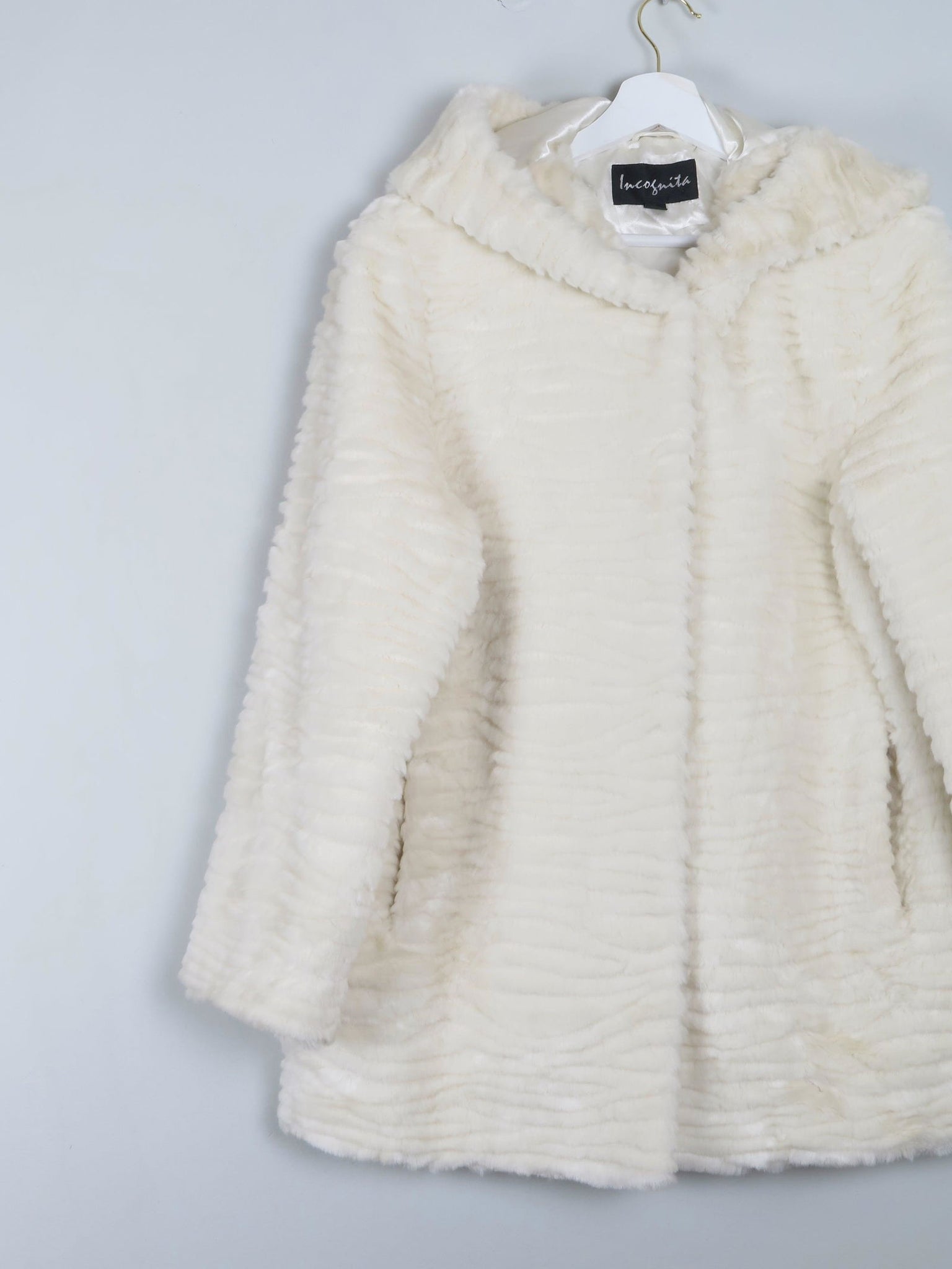 Women's Vintage Cream Faux Fur Hooded Jacket M - The Harlequin
