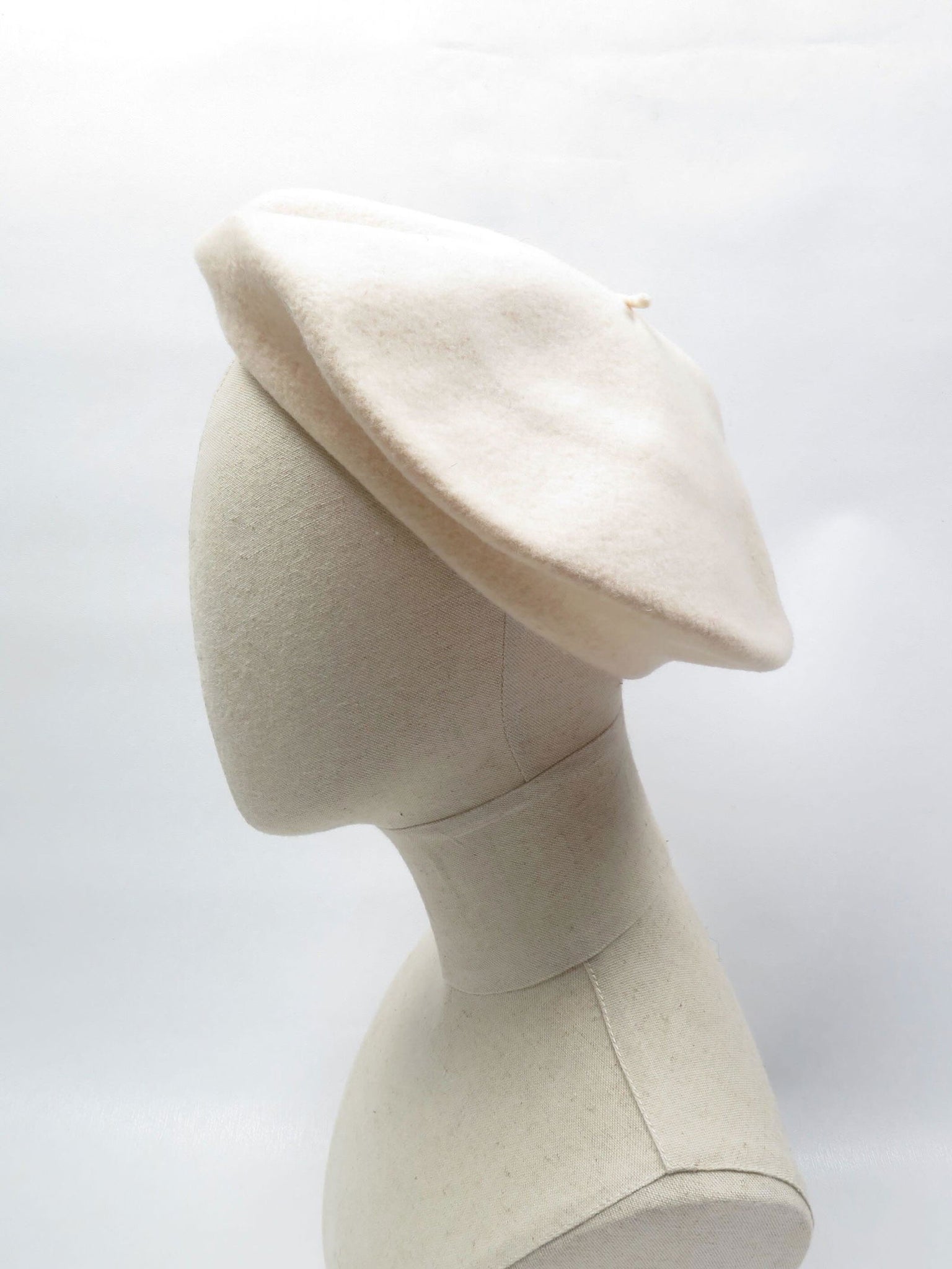 Women's Vintage Cream Kangol Modelaine Beret XS/S - The Harlequin