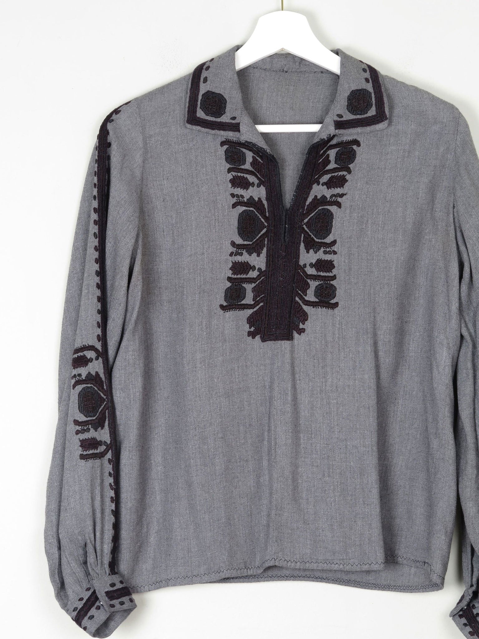 Women's Vintage Hungarian Embroidered 1970s Blouse S - The Harlequin