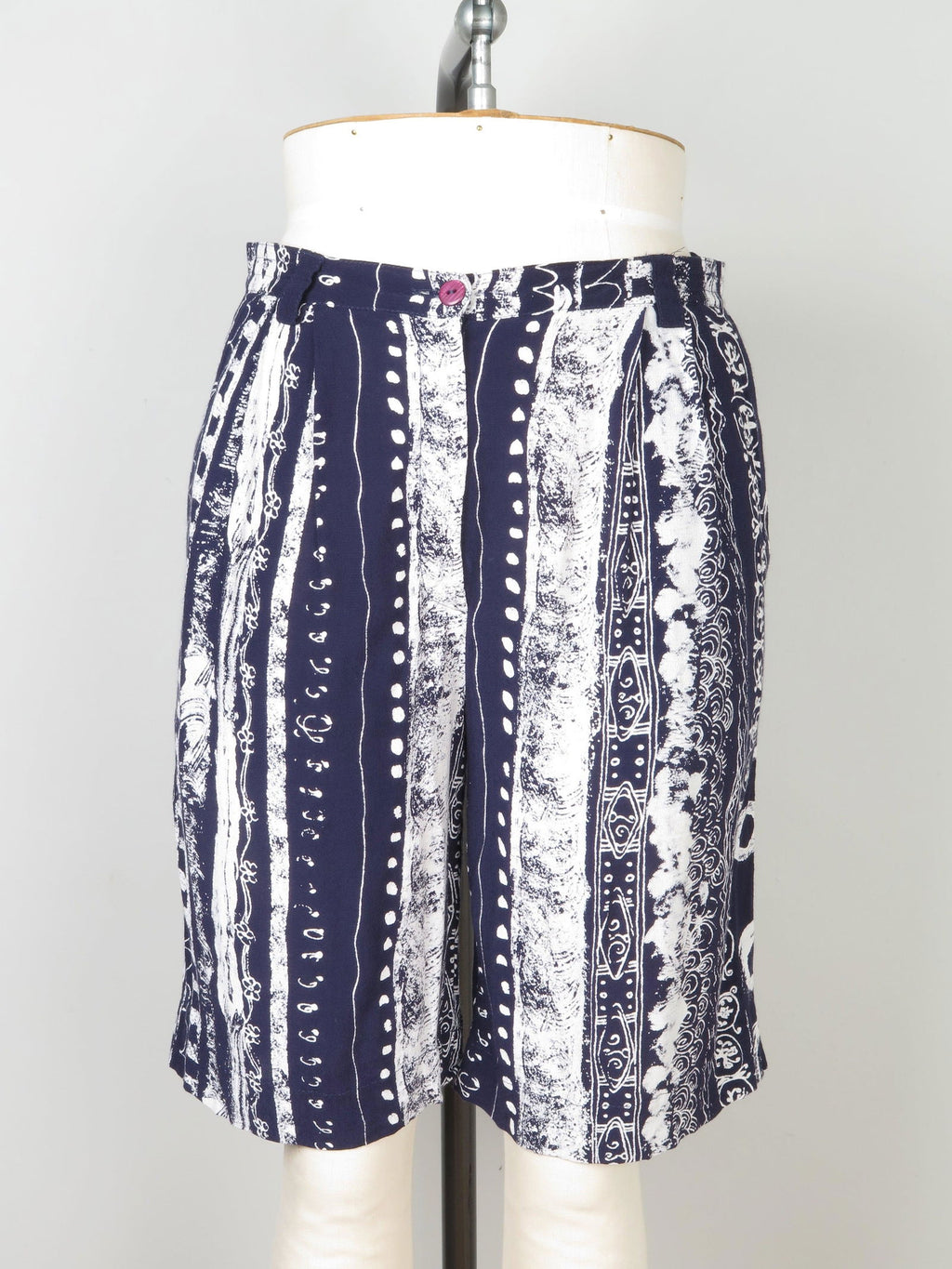 Women's Vintage Navy & White Long Shorts 12/14 - The Harlequin