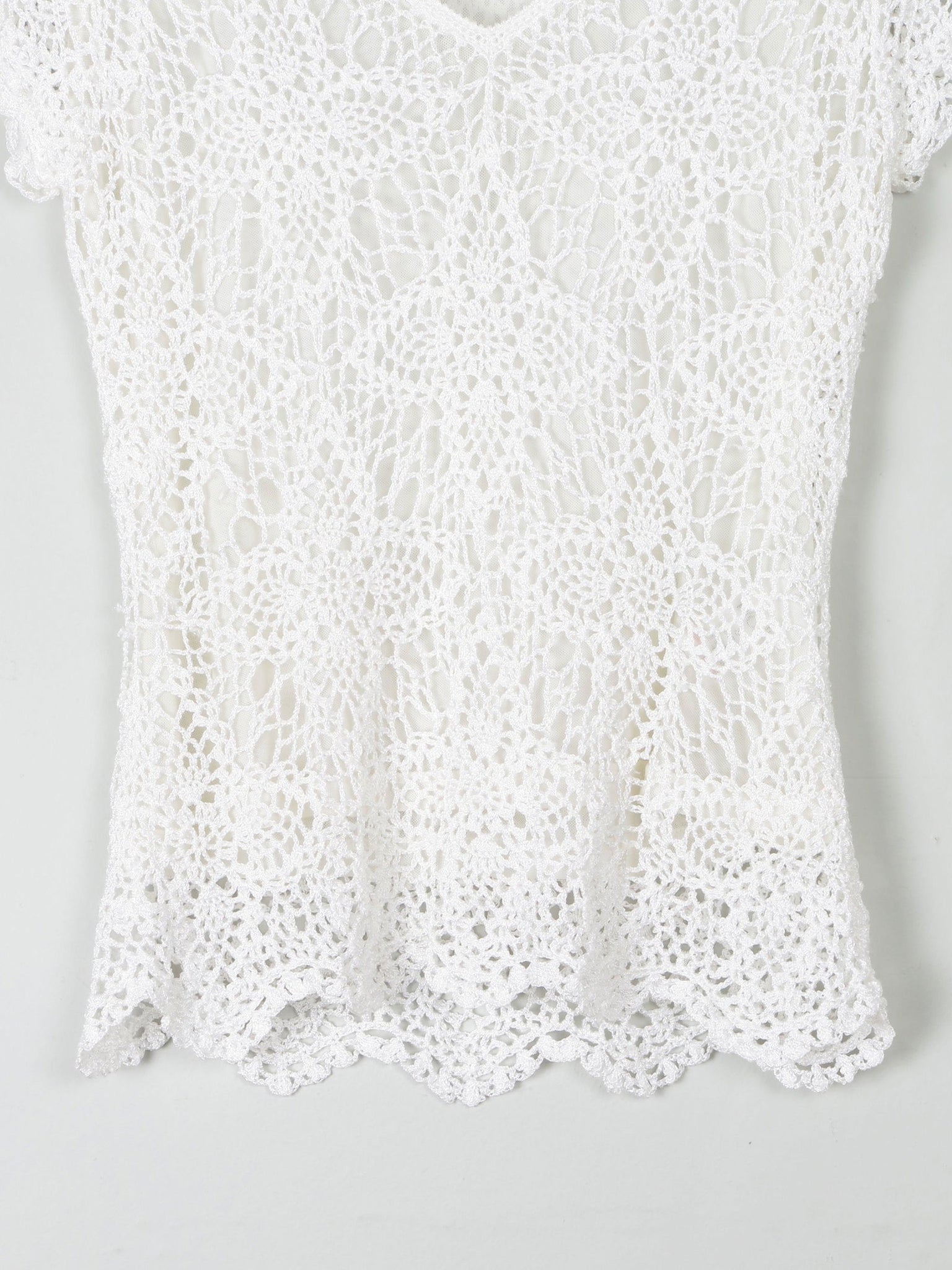 Women's Vintage White Crochet V-Neck Top S - The Harlequin