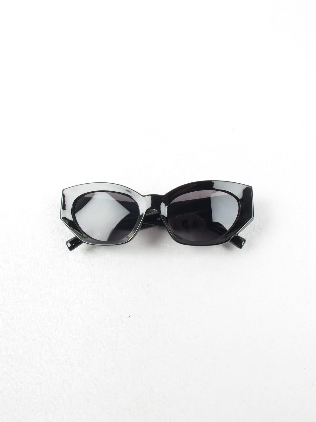 Angled Cat Eye Sunglasses With Gold Motif - The Harlequin