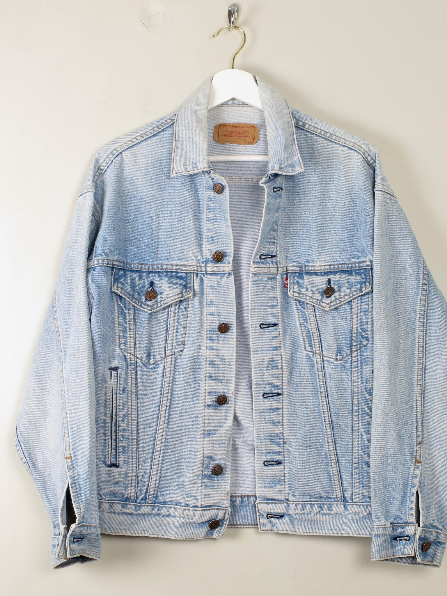 Men's Vintage Faded Blue Denim Levi's Jacket S - The Harlequin