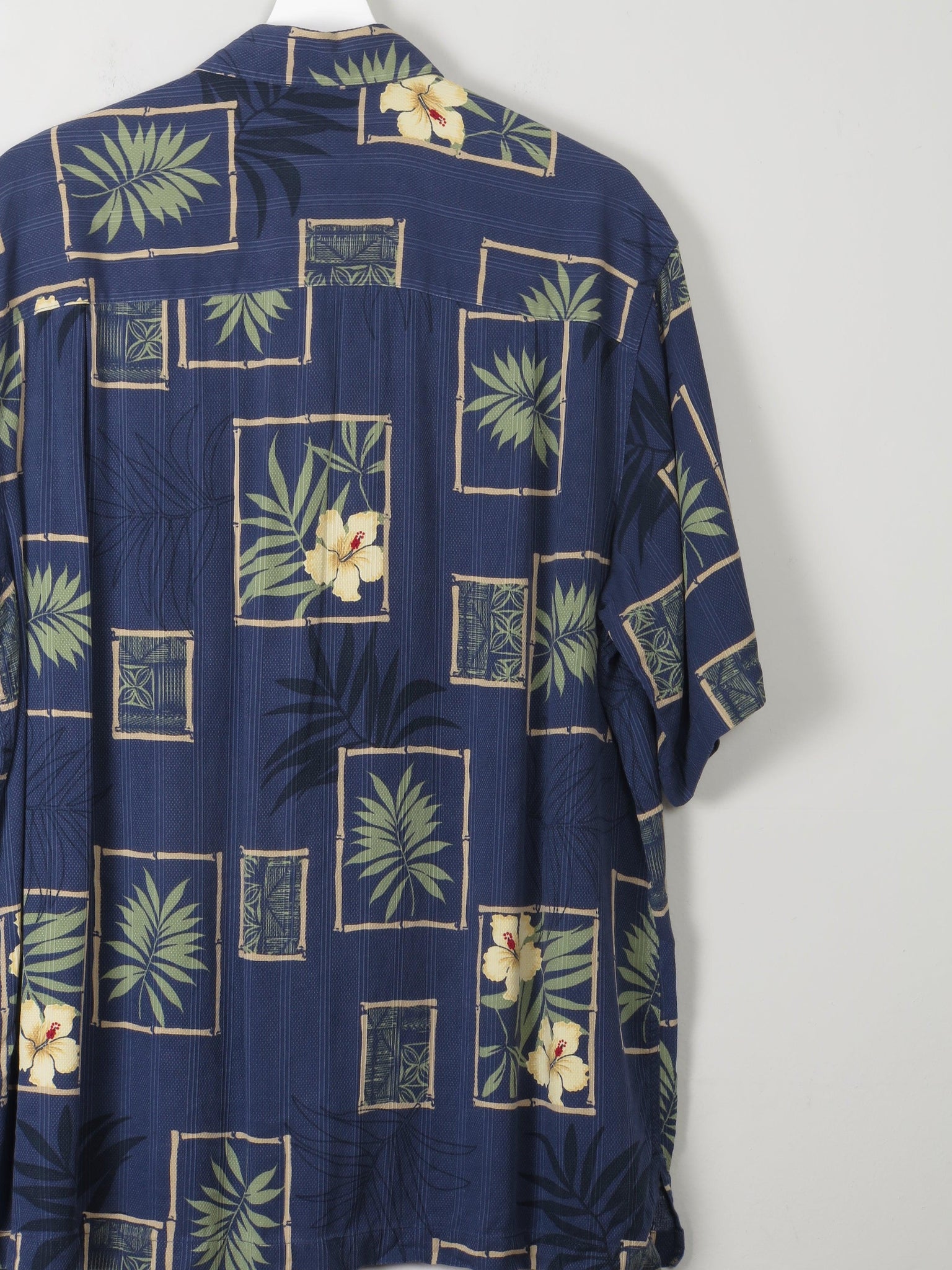 Men's Vintage Hawaiian Silk Shirt L - The Harlequin