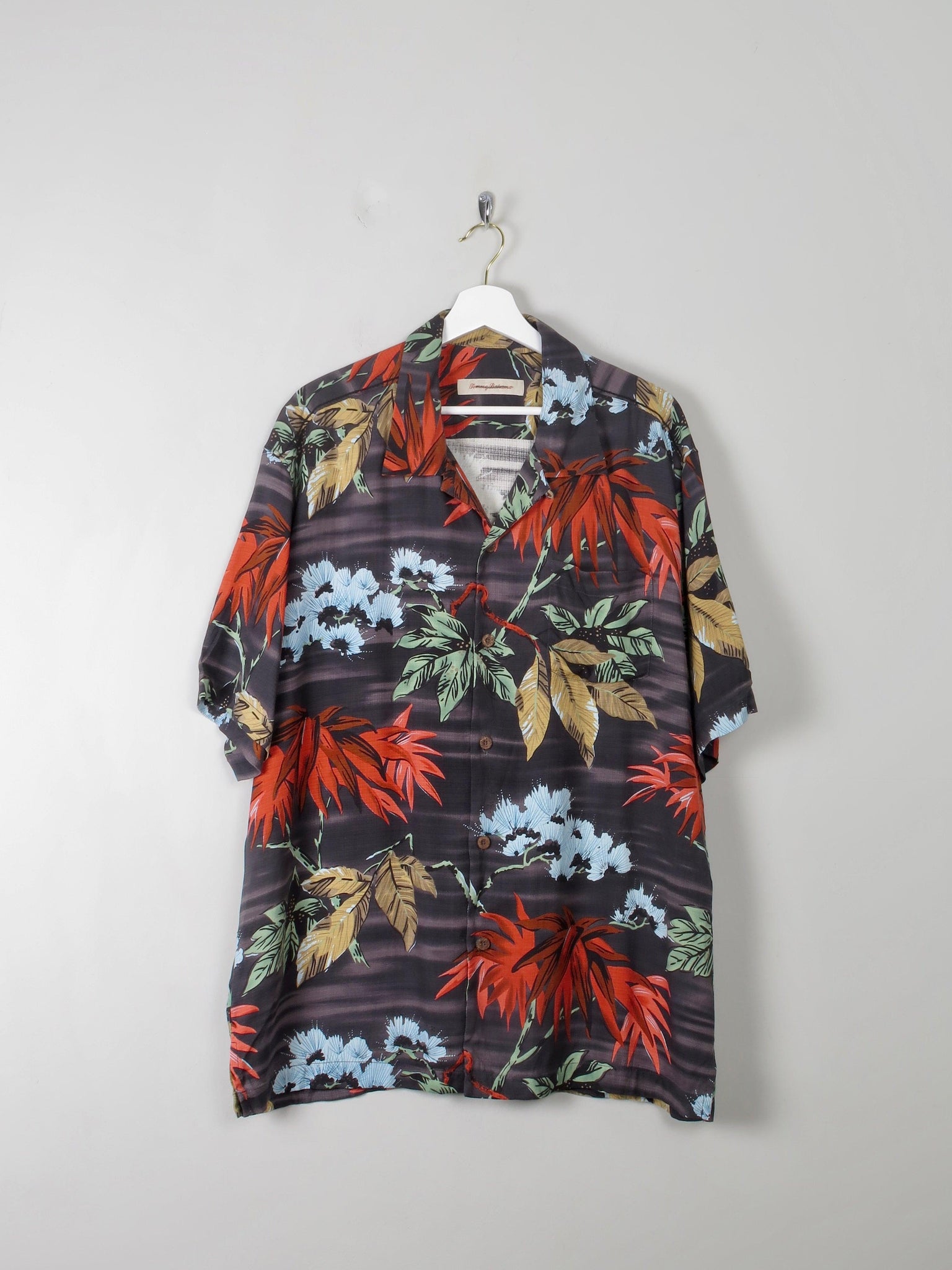 Men's Vintage Tommy Bahamas Silk Hawaiian Shirt XL - The Harlequin