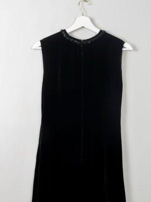 Vintage Black 1960s Velvet Shift Style Dress XS - The Harlequin