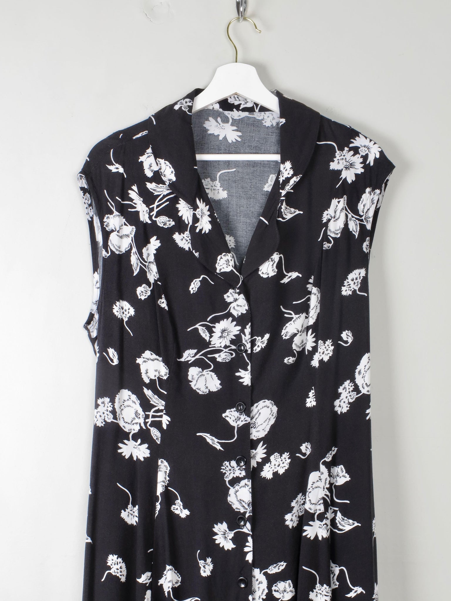 Vintage Black & White Floral Dress - The Harlequin