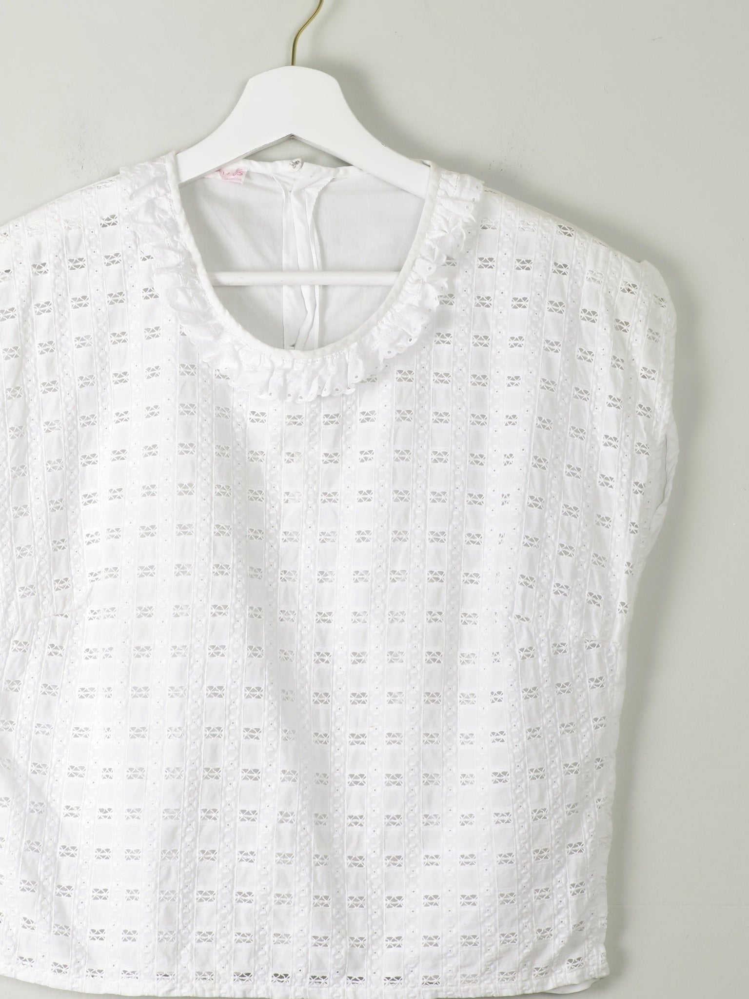 Vintage White Broderie Anglaise Blouse S/M - The Harlequin