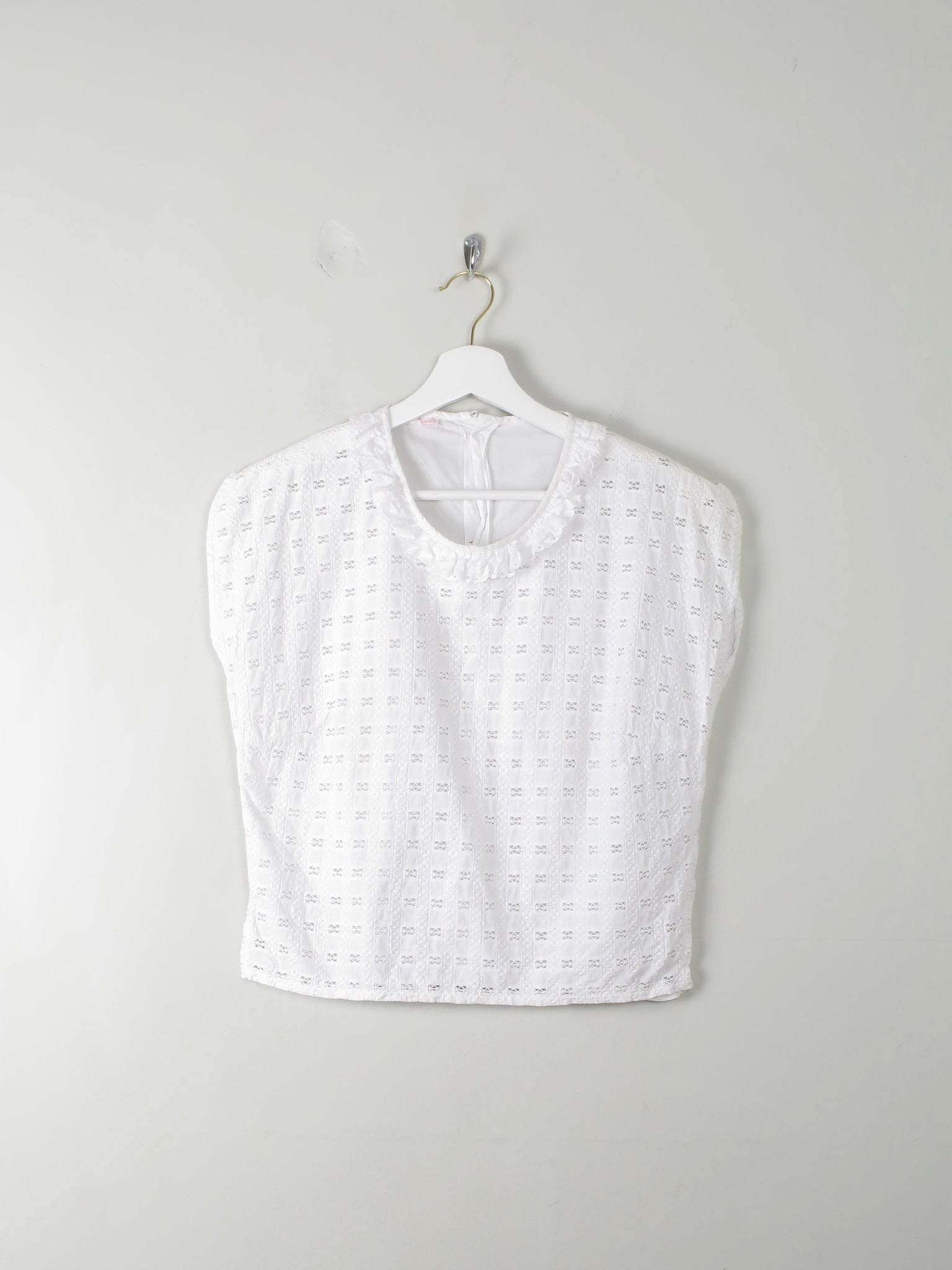 Vintage White Broderie Anglaise Blouse S/M - The Harlequin