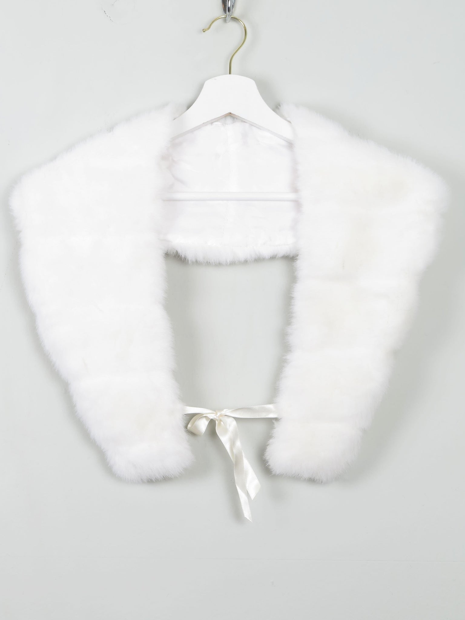 Winter White Faux Fur Stole Collar - The Harlequin