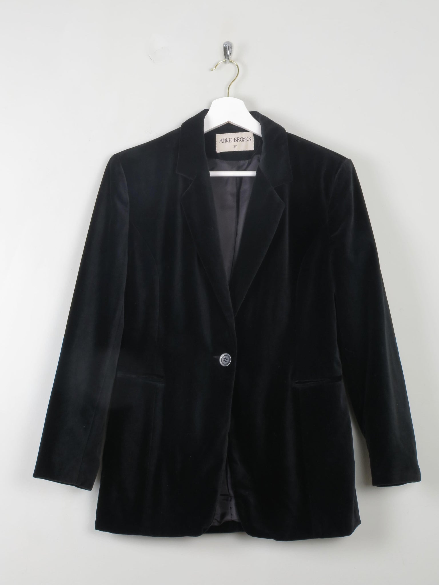 Women's Anne Brooks Vintage Black Velvet Jacket S/10 - The Harlequin