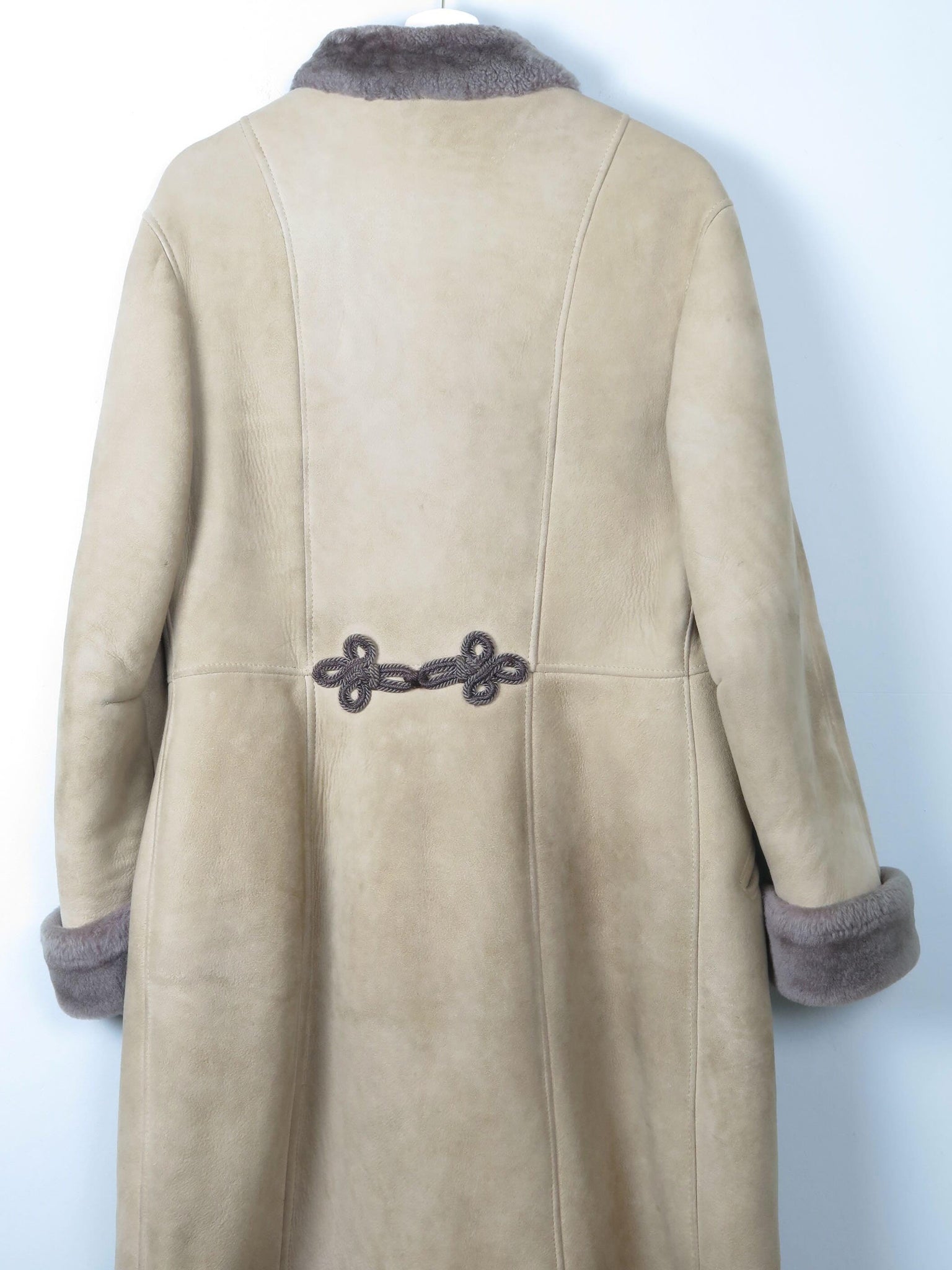 Women's Cossack Style Sheepskin Coat M - The Harlequin