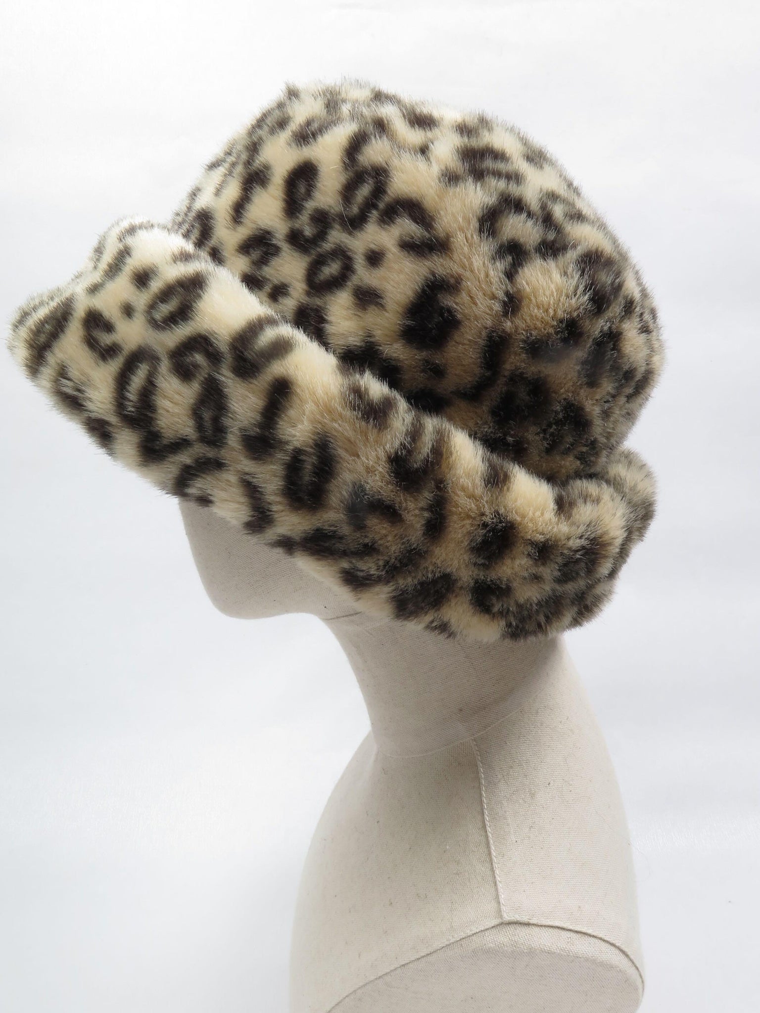 Women's Faux Fur Leopard Print Hat M - The Harlequin