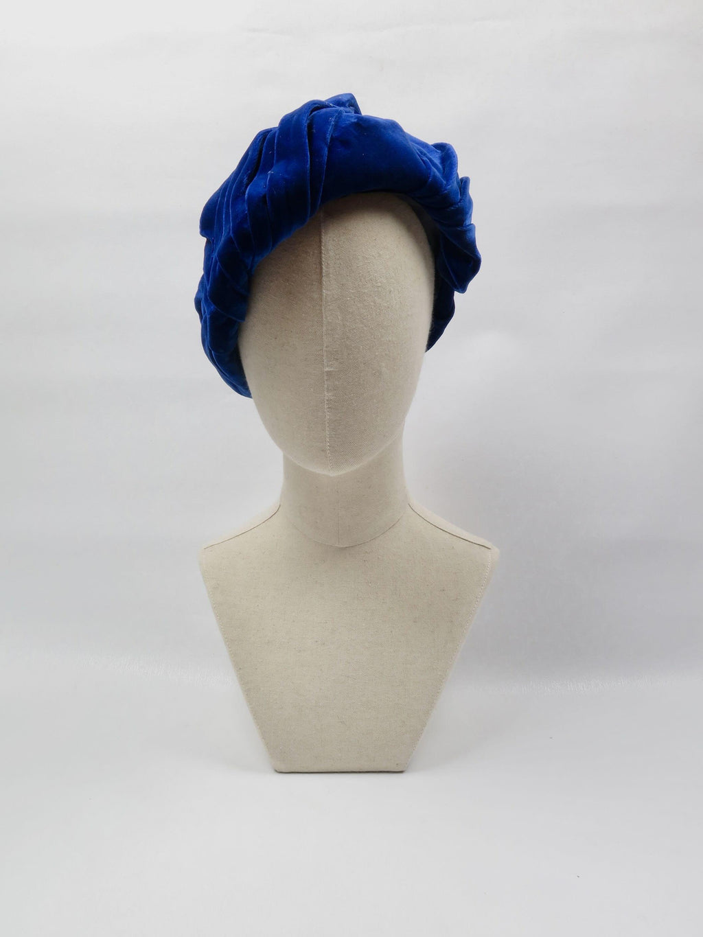 Women's Vintage Blue Velvet Hat M - The Harlequin