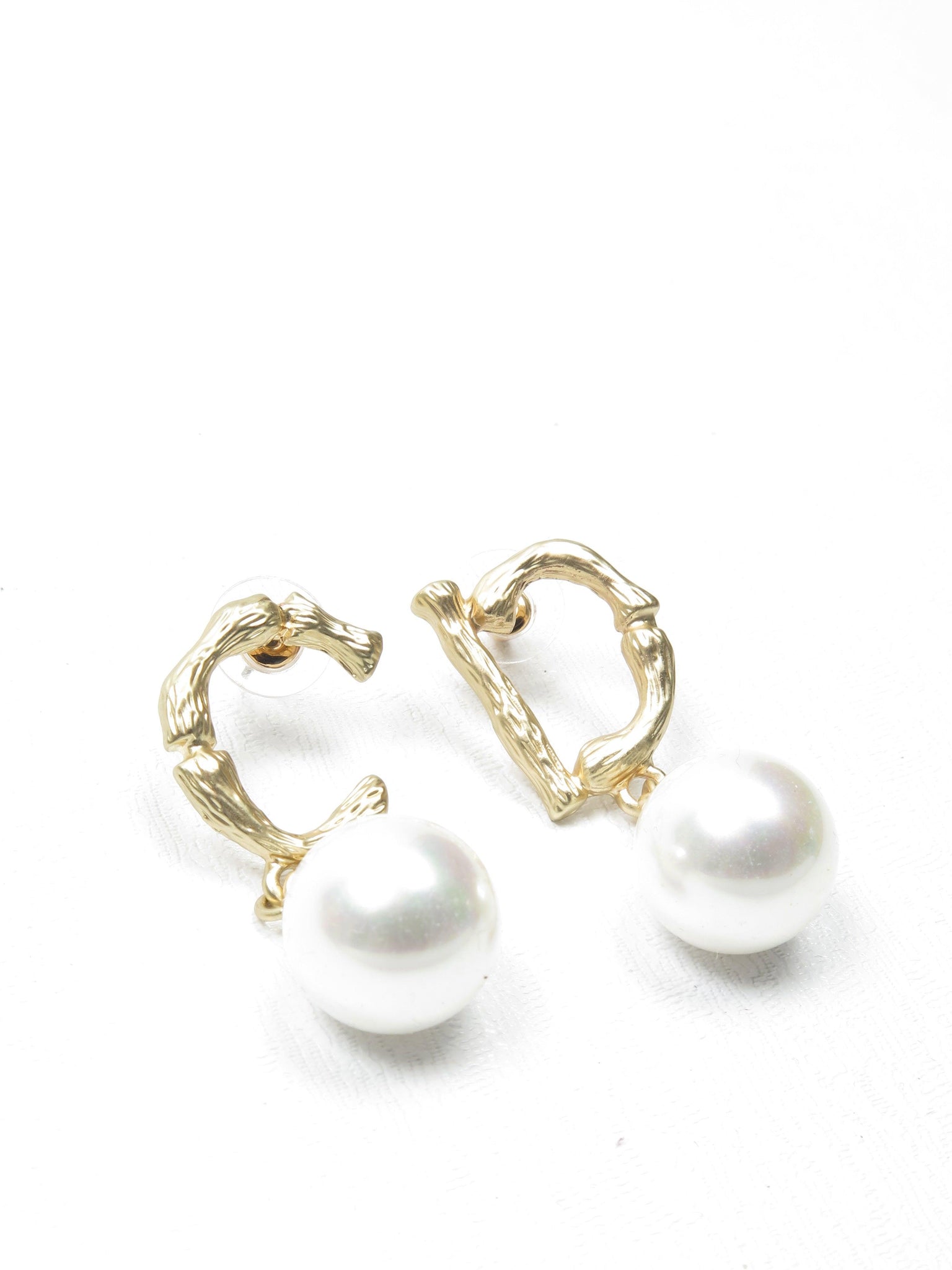 Designer Style Gold & Pearl Earrings - The Harlequin